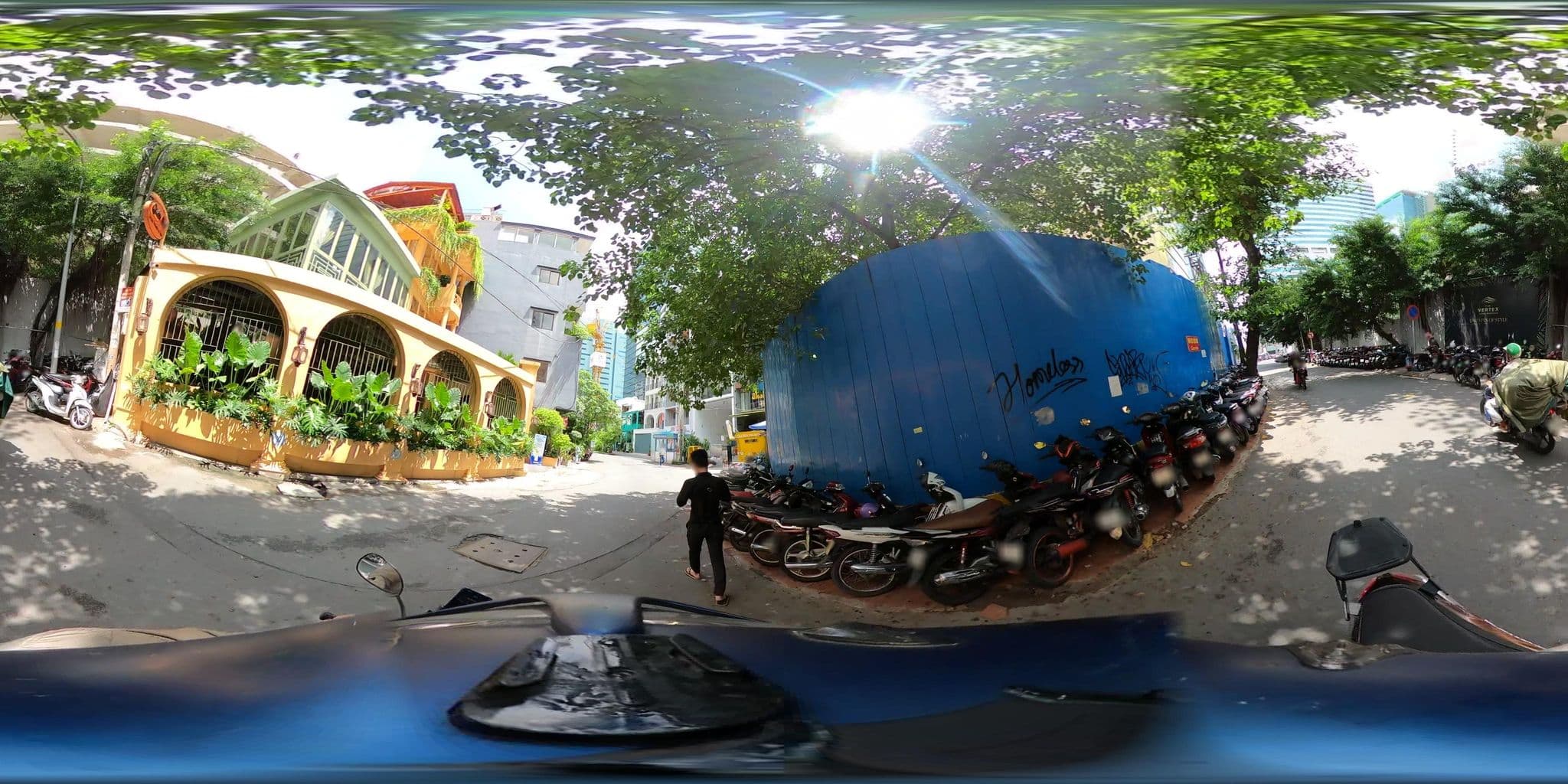 Street view near Nhà Khách Hải Quân, Quận Bốn — © bemaps_1pd (CC BY-SA · Mapillary)