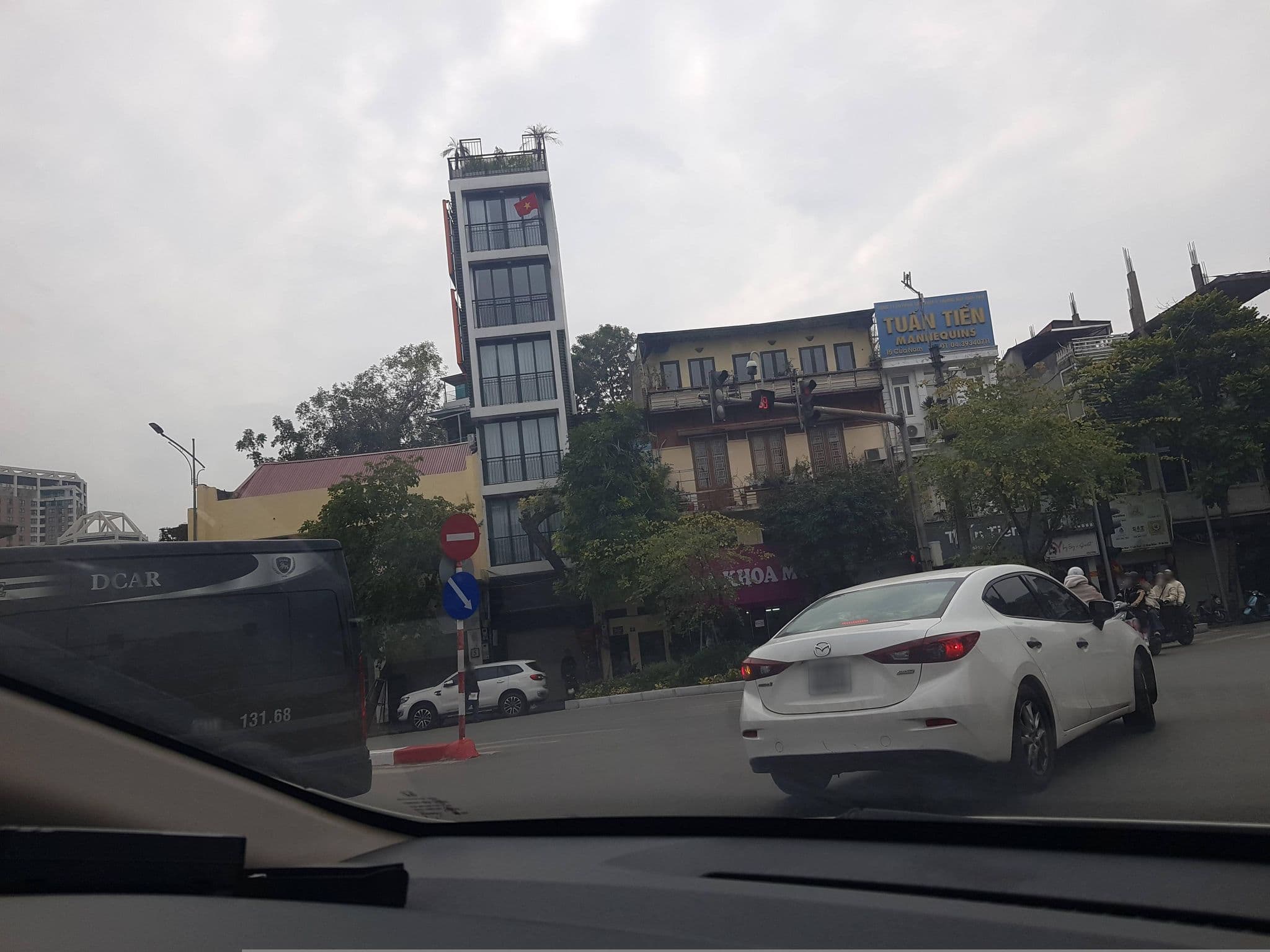 Street view near PAN, Hanoi — © hn_left_2 (CC BY-SA · Mapillary)