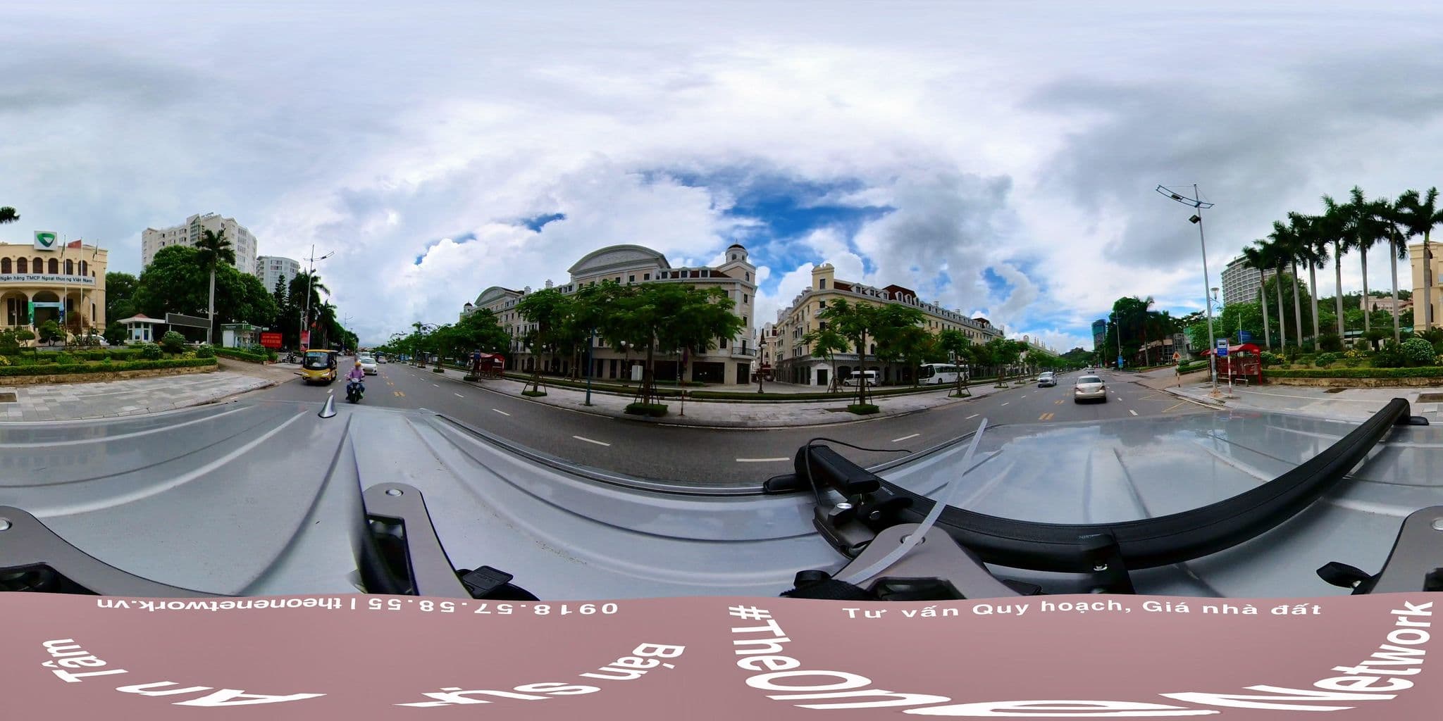 Street view near Ha Long Pearl, Hạ Long — © theonenetwork (CC BY-SA · Mapillary)