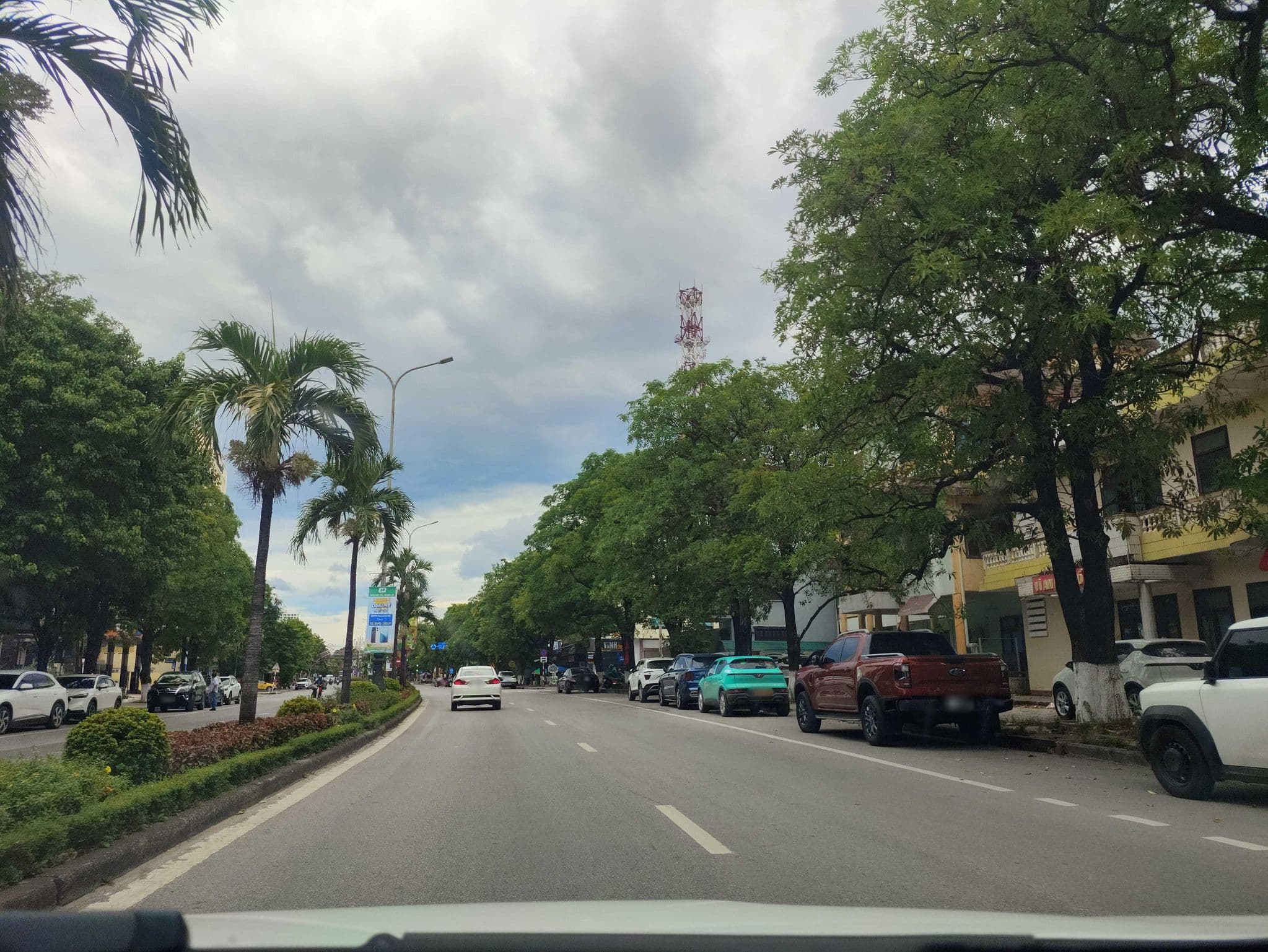 Street view near Lương Thực, Đồng Hới — © hn_right_1 (CC BY-SA · Mapillary)
