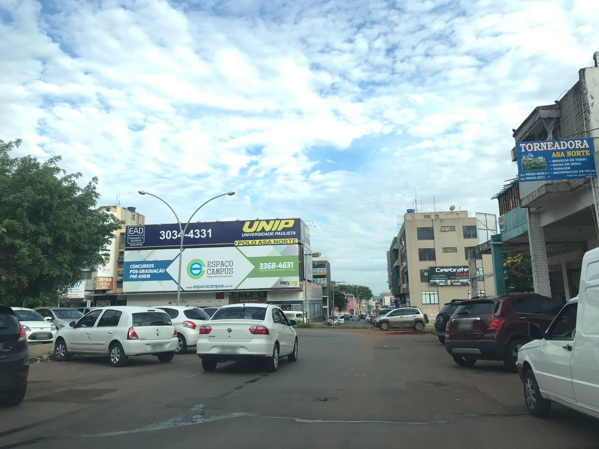 Street view near Hostel FreeWay, Plano Piloto — © wesleygmartins (CC BY-SA · Mapillary)