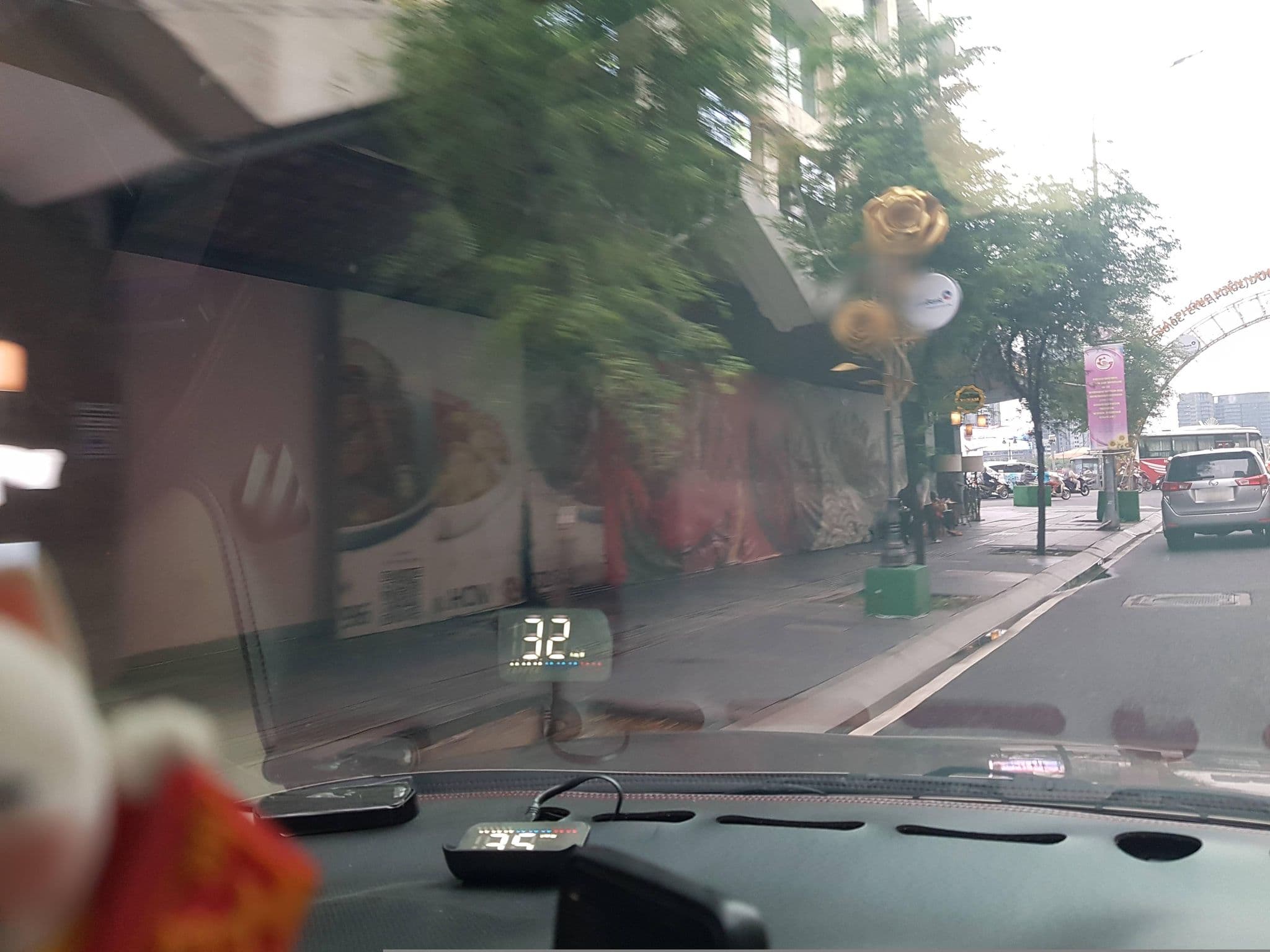 Street view near Grand Hotel, Quận Bốn