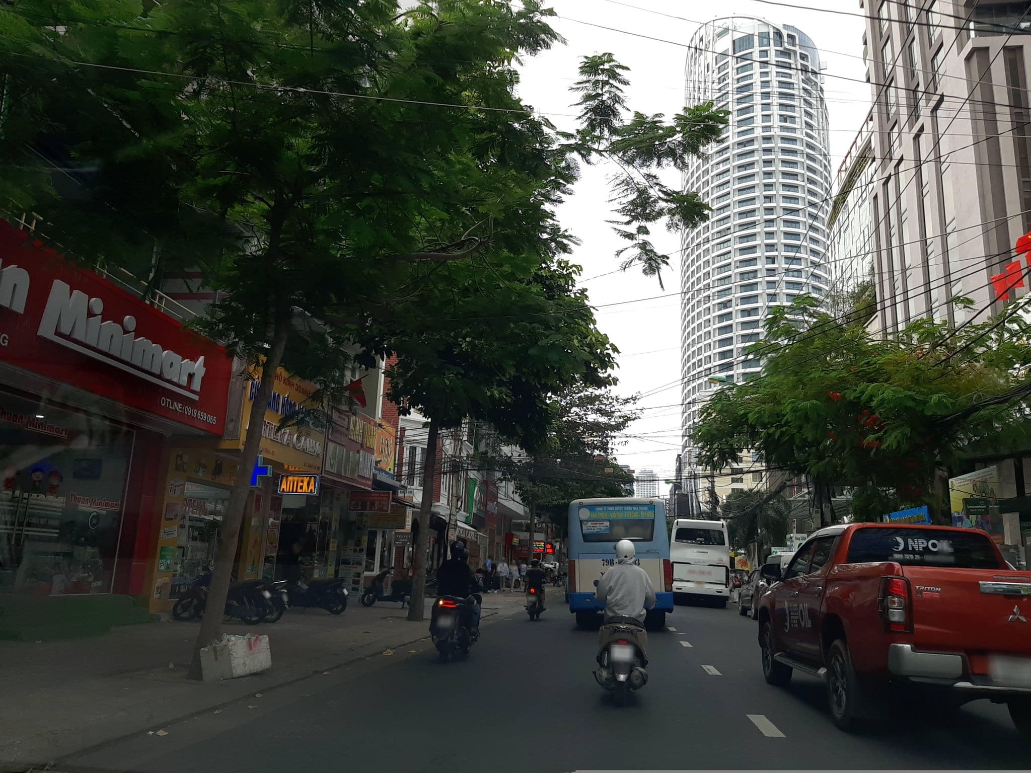 Street view near Thien Tan, Nha Trang