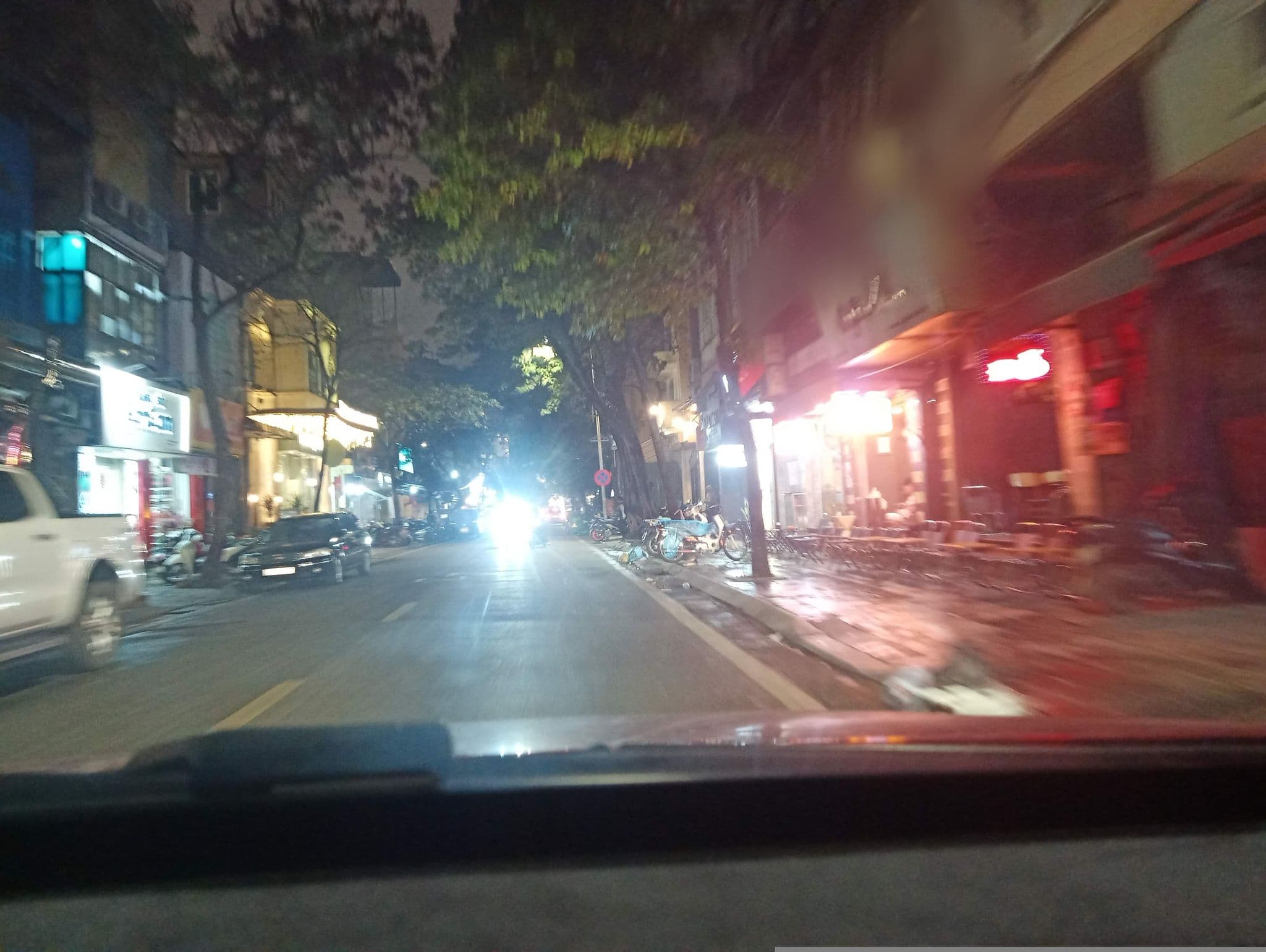 Street view near Khách Sạn Mai, Hoàn Kiếm