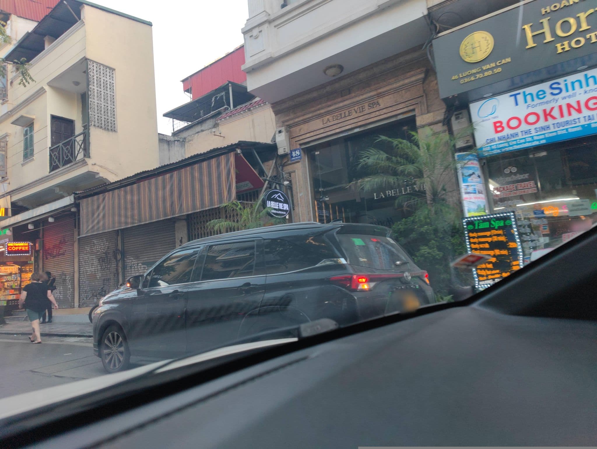 Street view near Victory Hotel, Hoàn Kiếm