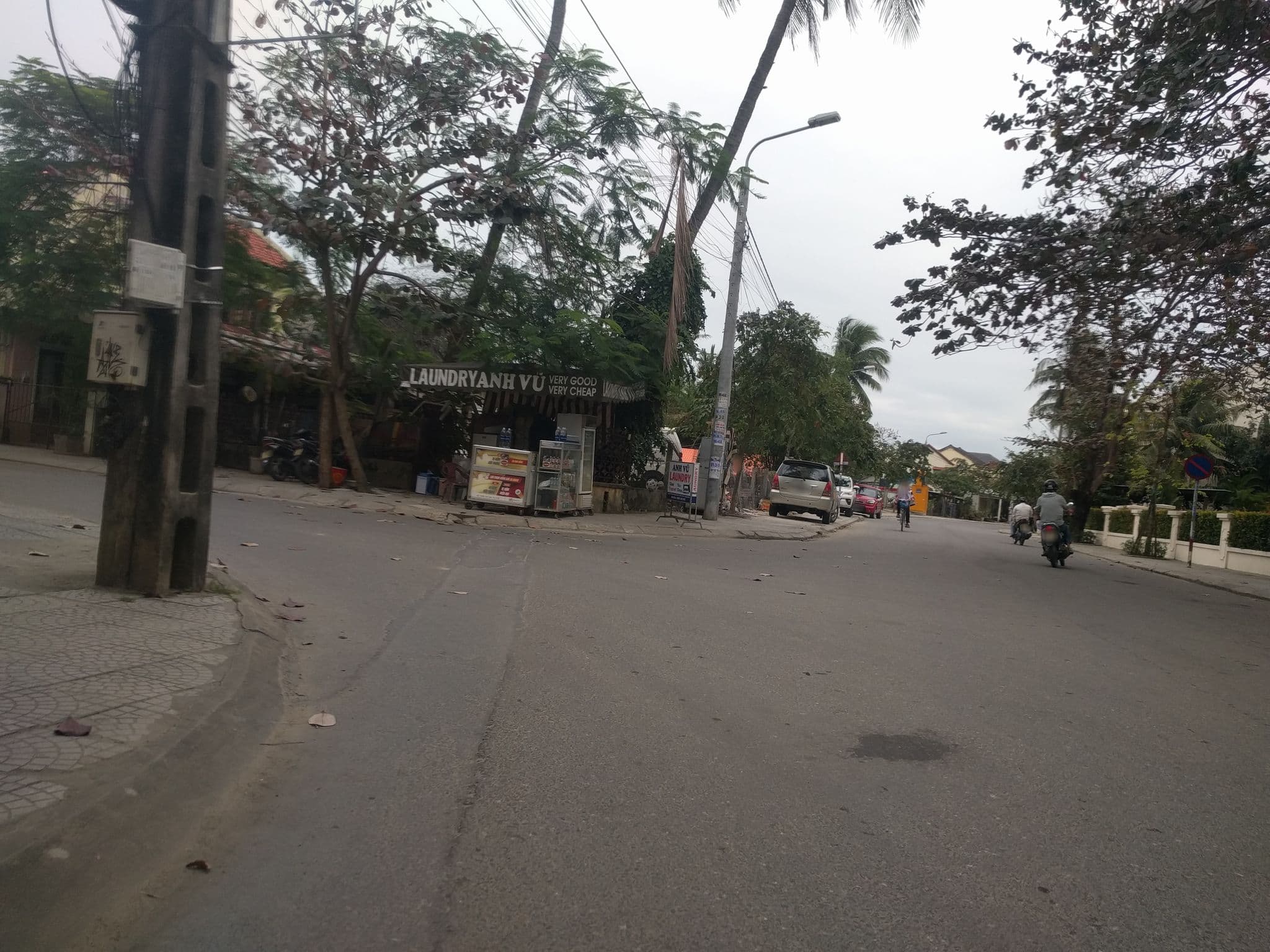 Street view near Anantara Resort, Hoi An — © emackres (CC BY-SA · Mapillary)