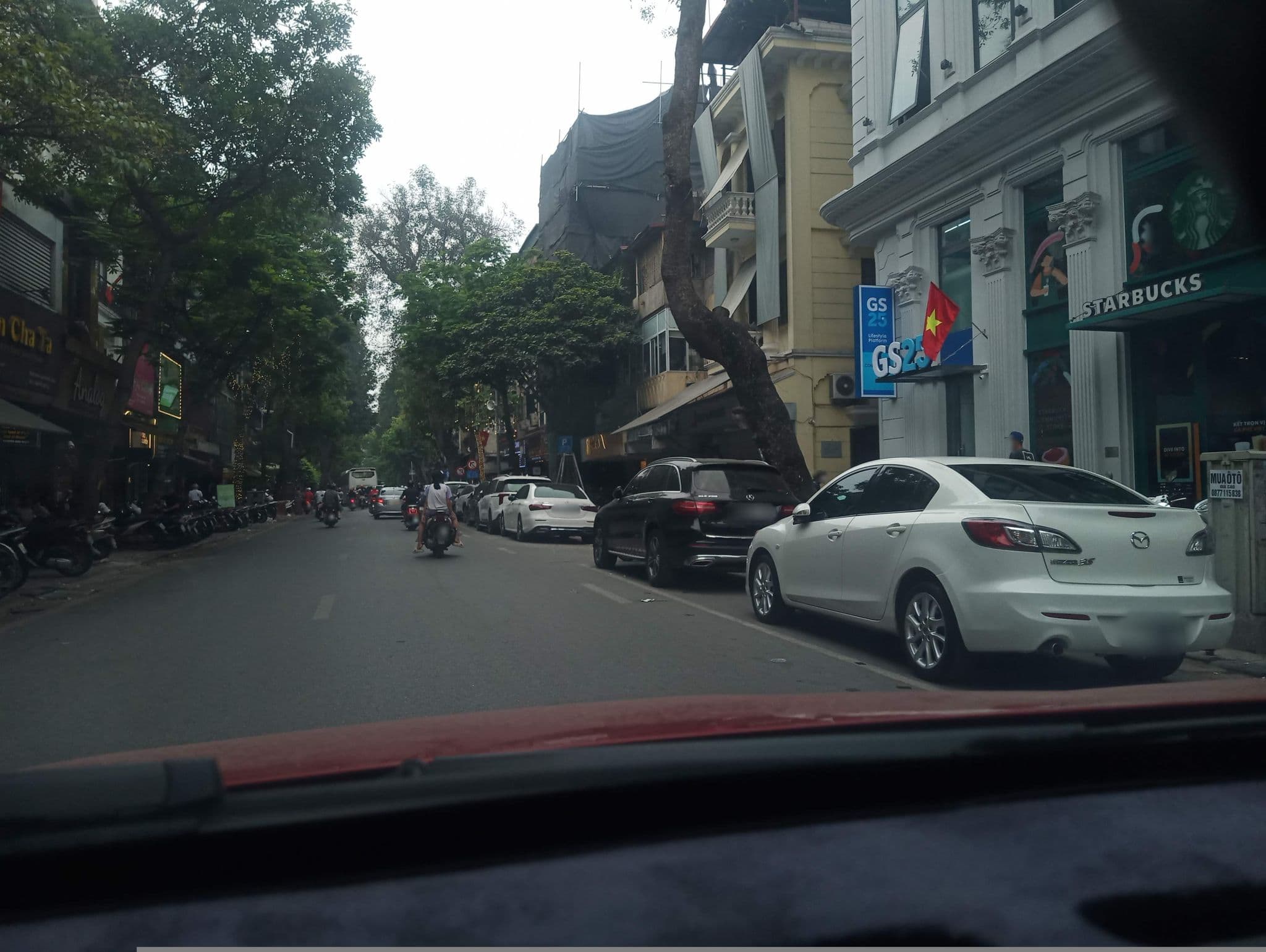Street view near Khách Sạn Friendly Backpacker, Hoàn Kiếm — © hn_front_1 (CC BY-SA · Mapillary)