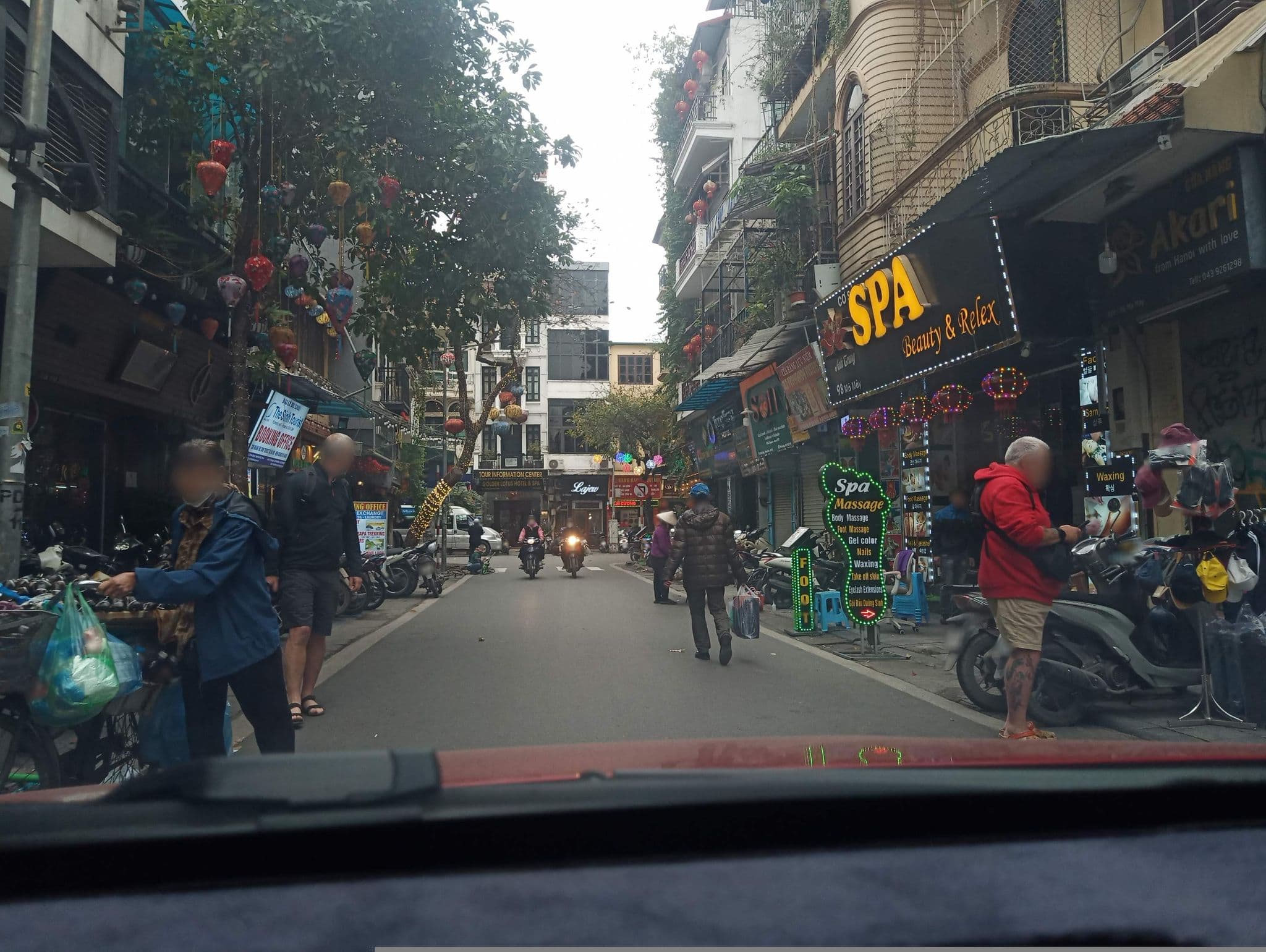 Street view near Nhà Khách Hanoi Guesthouse, Hoàn Kiếm — © hn_front_1 (CC BY-SA · Mapillary)