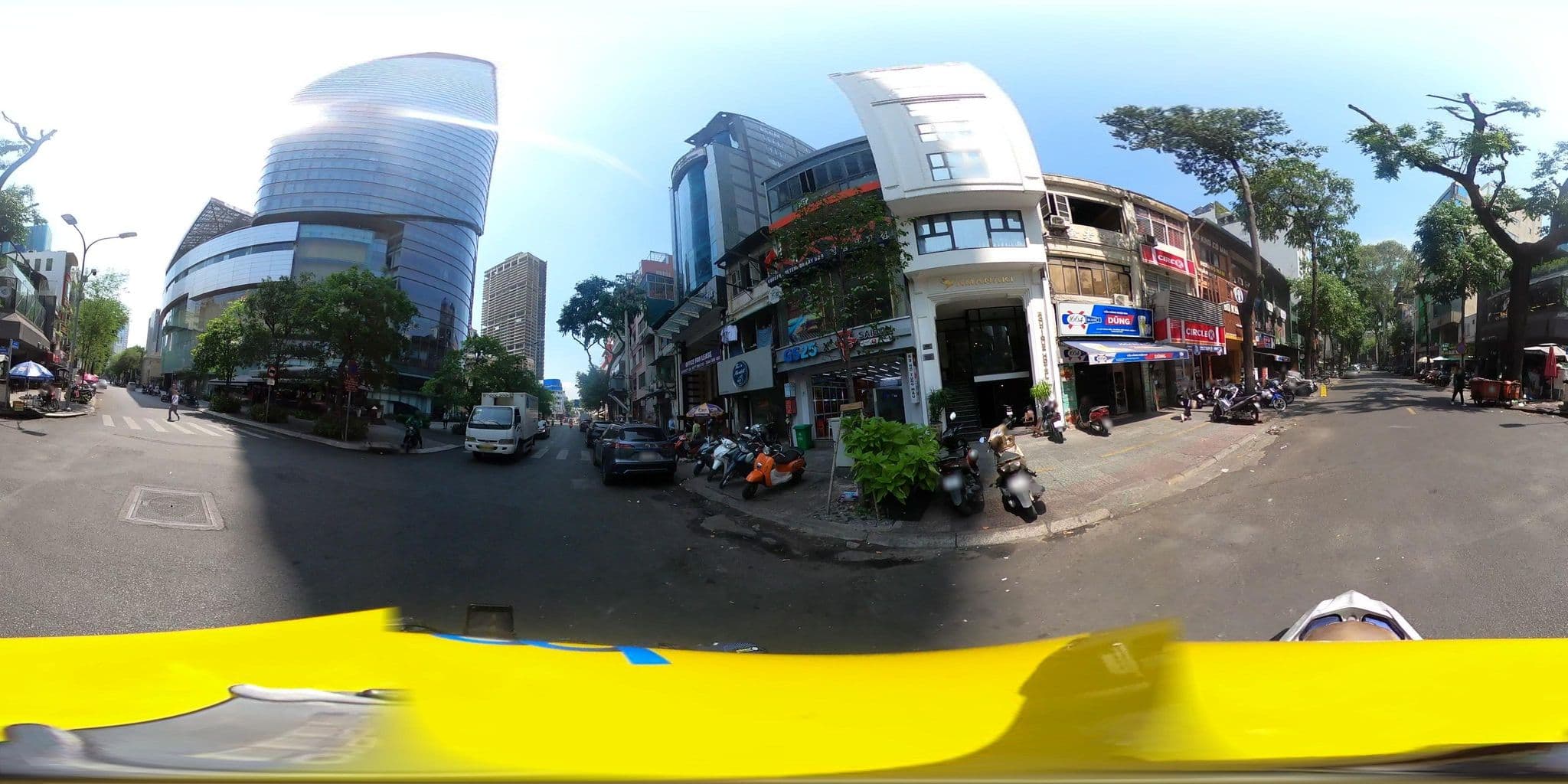 Street view near Khách Sạn Roseland Point, Quận Bốn