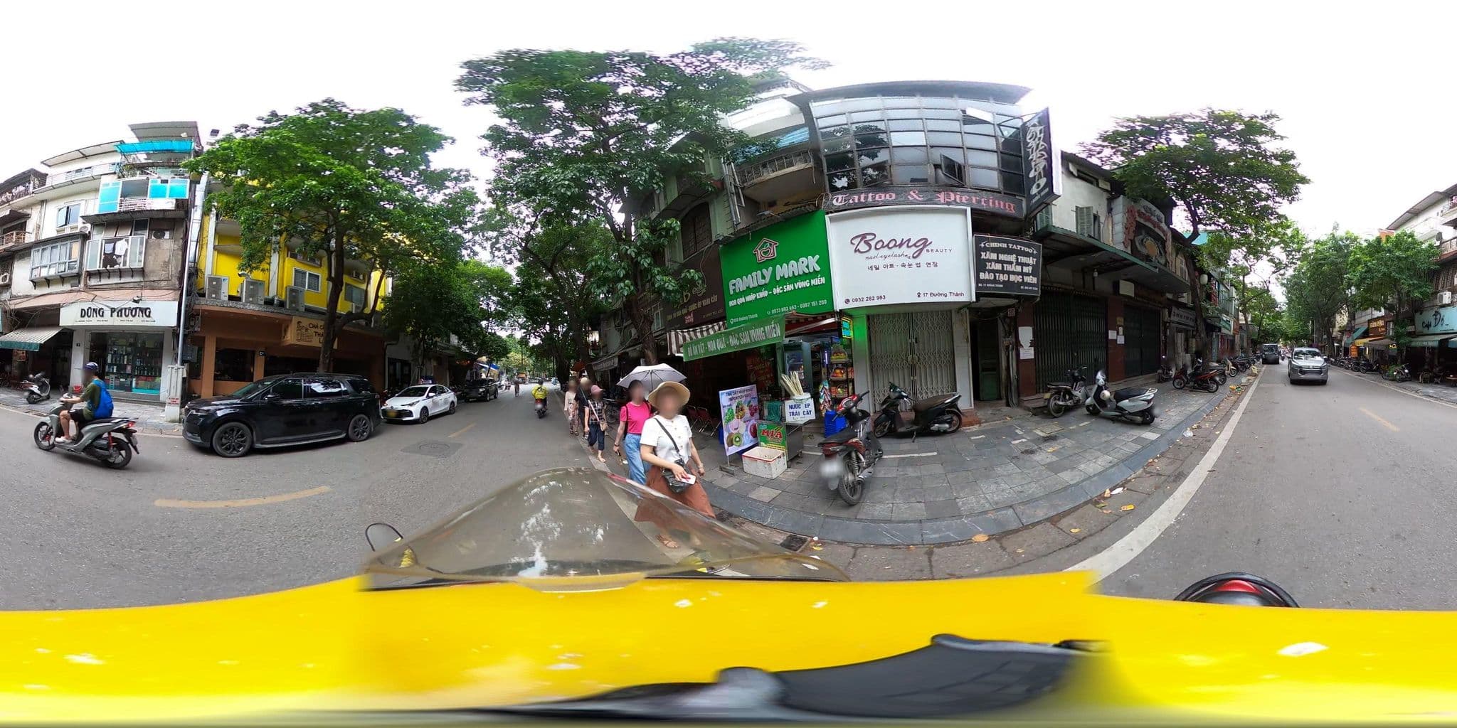 Street view near Khách Sạn Hanoi Party Backpacker, Hoàn Kiếm