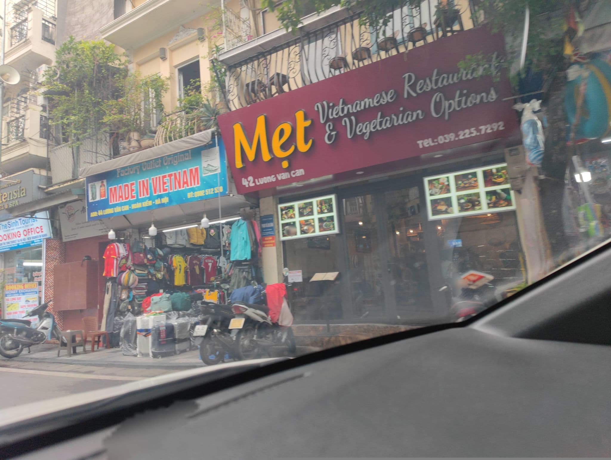 Street view near Khách Sạn Hanoi Heart, Hoàn Kiếm