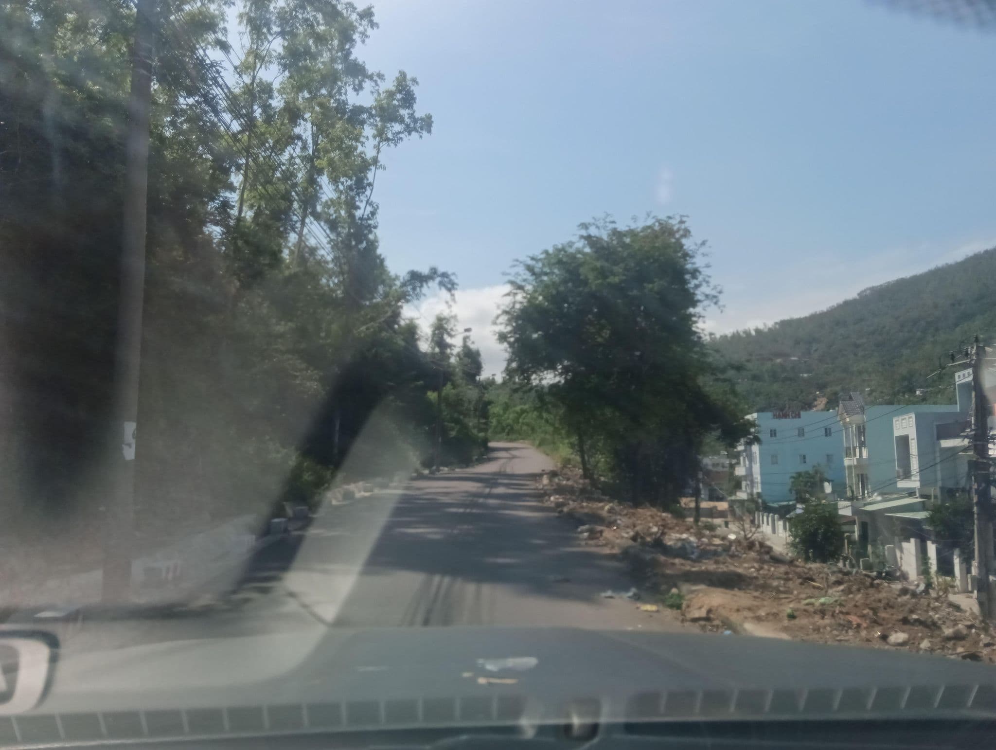Street view near Khách Sạn Bảo Ngân, Qui Nhon — © builangbat (CC BY-SA · Mapillary)