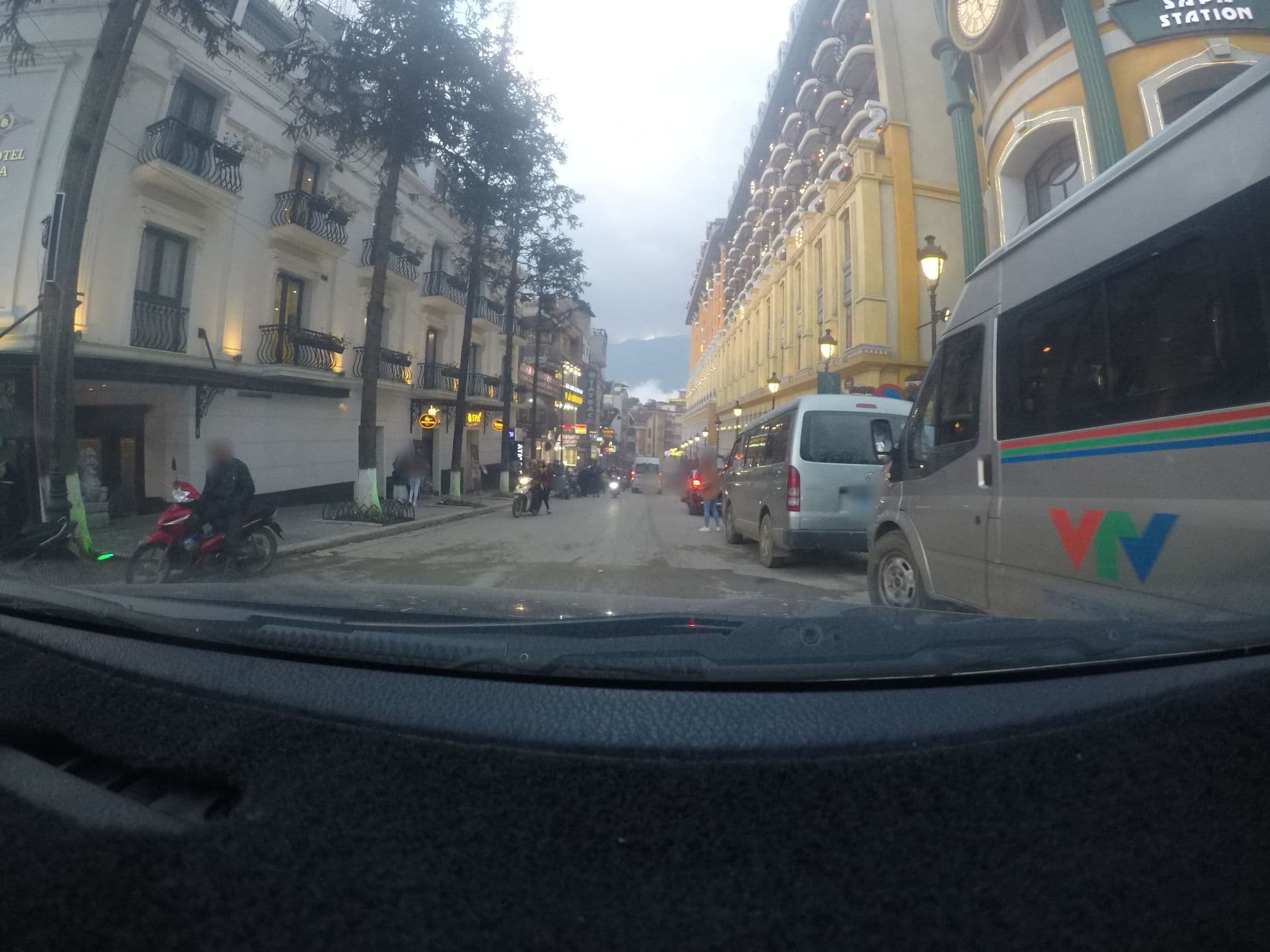 Street view near BB Sapa Hotel, Sa Pa