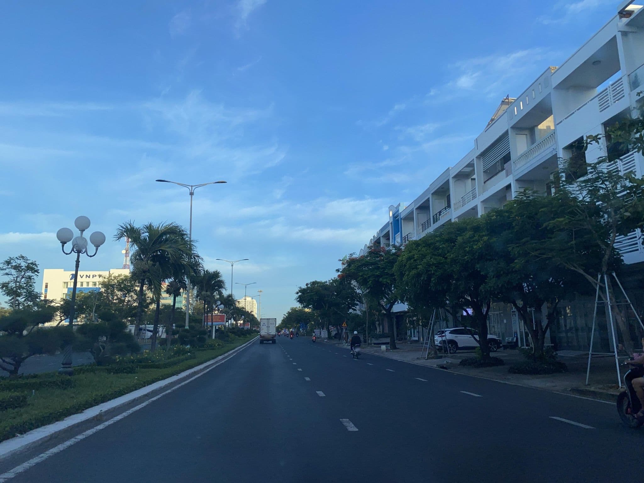 Street view near Joy House 2, Tuy Hòa — © DriveWithHoang (CC BY-SA · Mapillary)