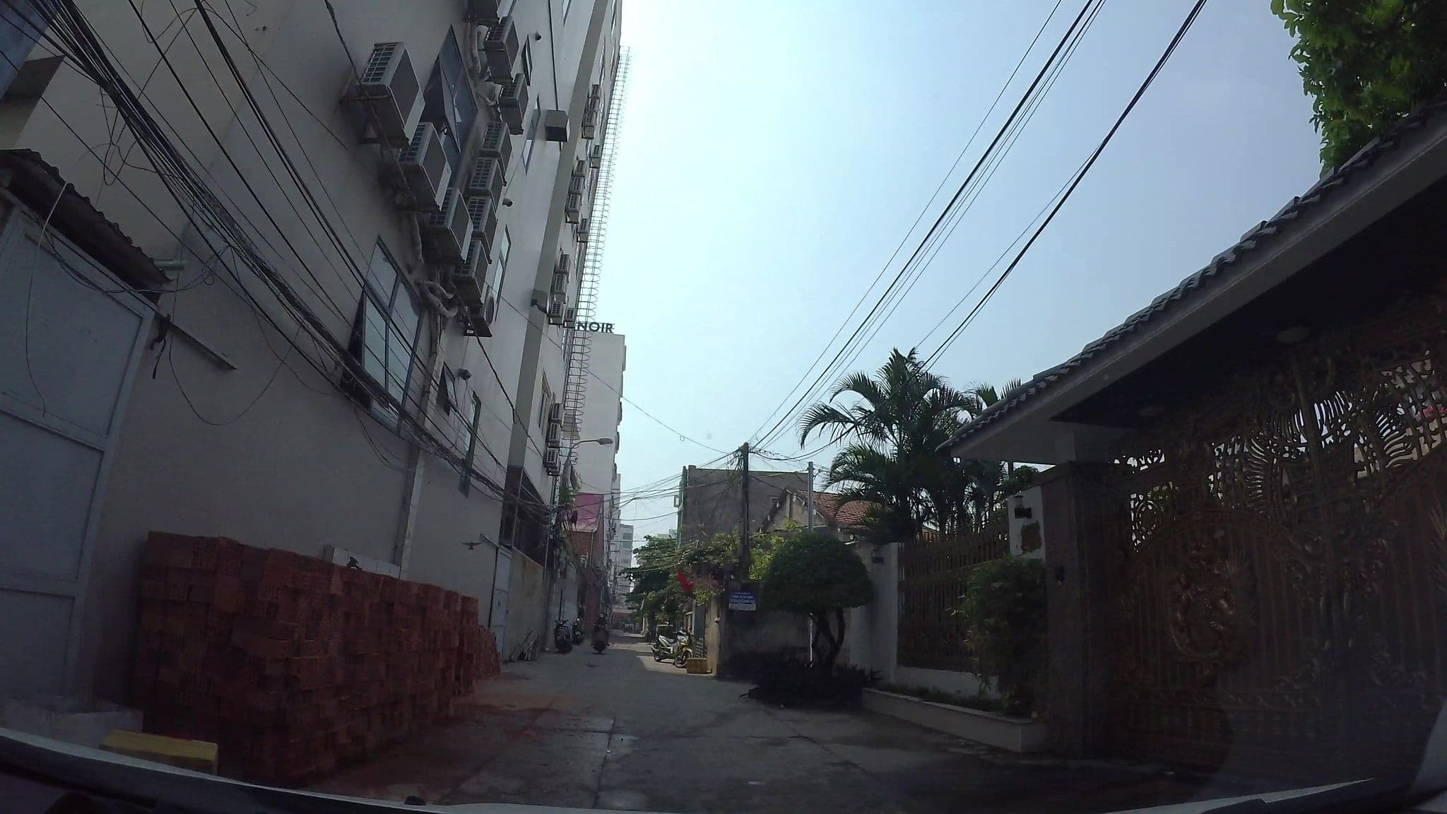Street view near Kara Beachside hotel, Sơn Trà — © kaartcam (CC BY-SA · Mapillary)