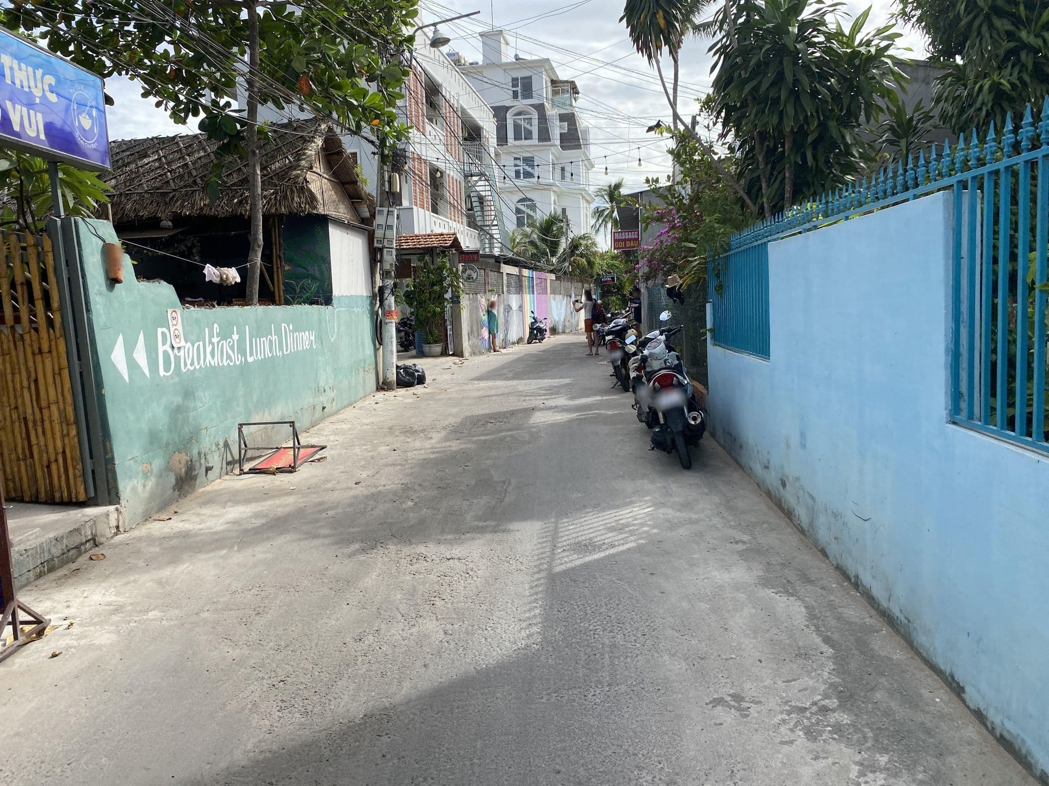 Street view near MAY Bungalows, Mui Ne — © vadi (CC BY-SA · Mapillary)