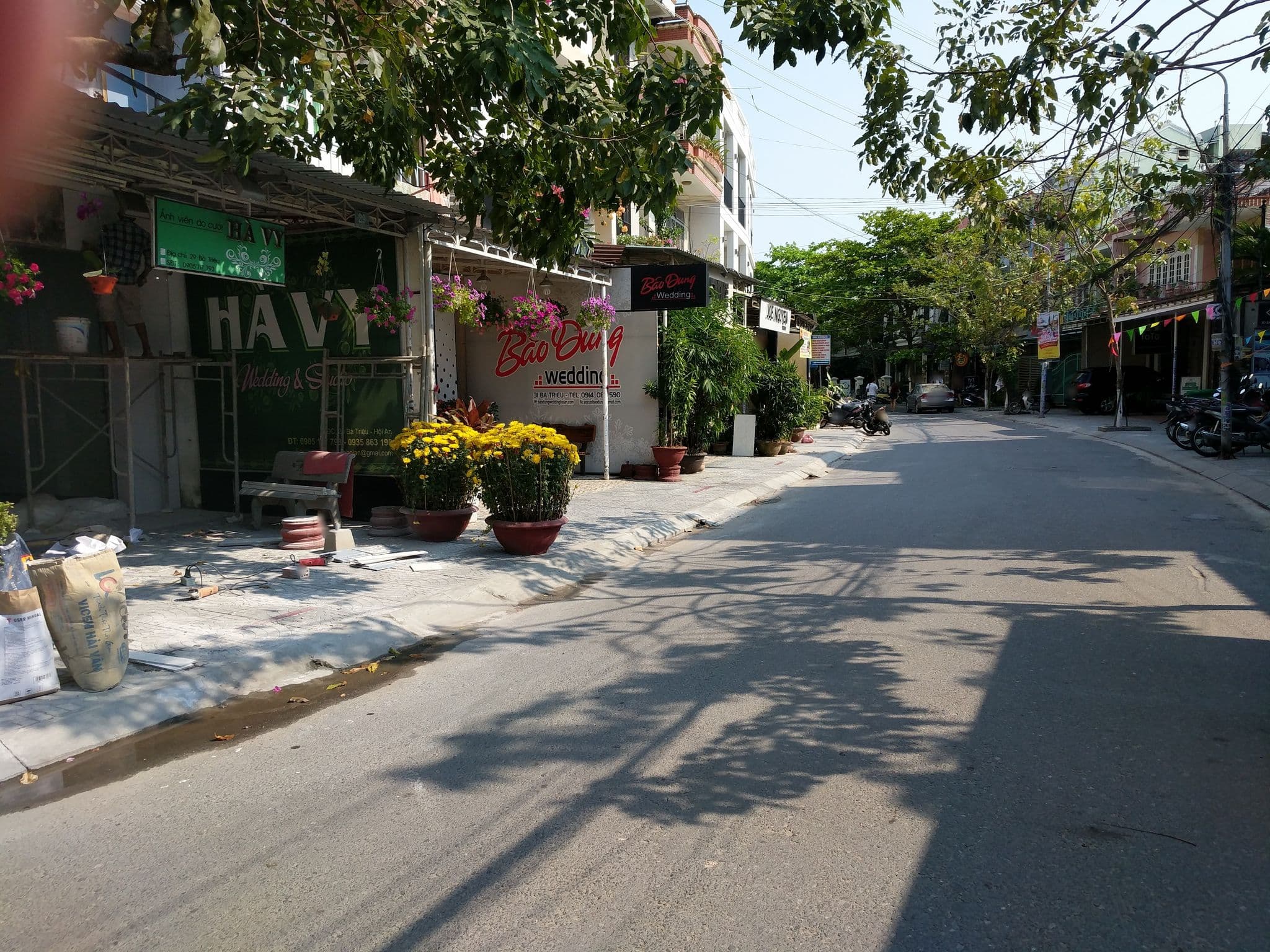 Street view near Hoa cà, Hoi An