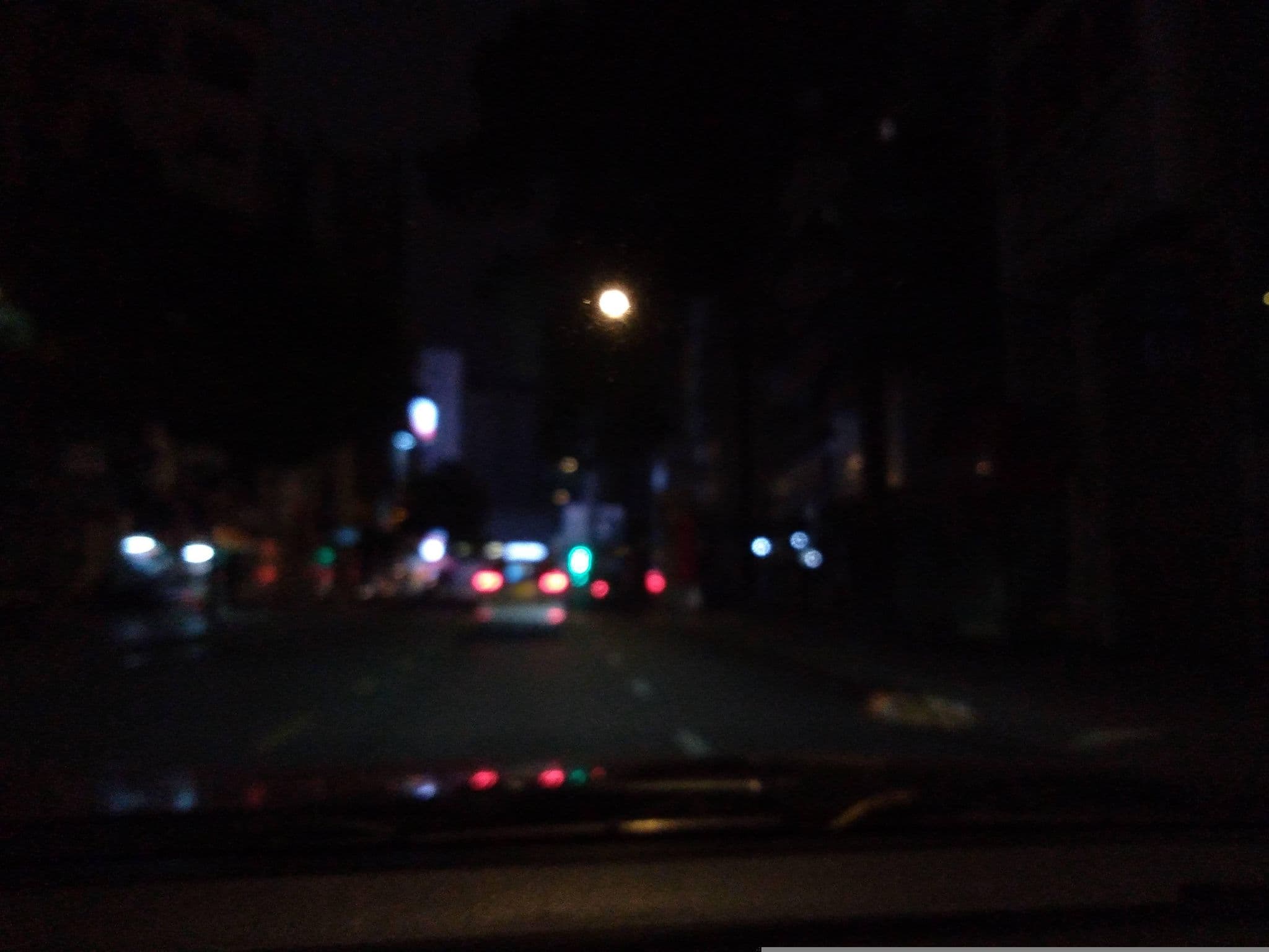 Street view near Khách Sạn White Lion, Quận Ba