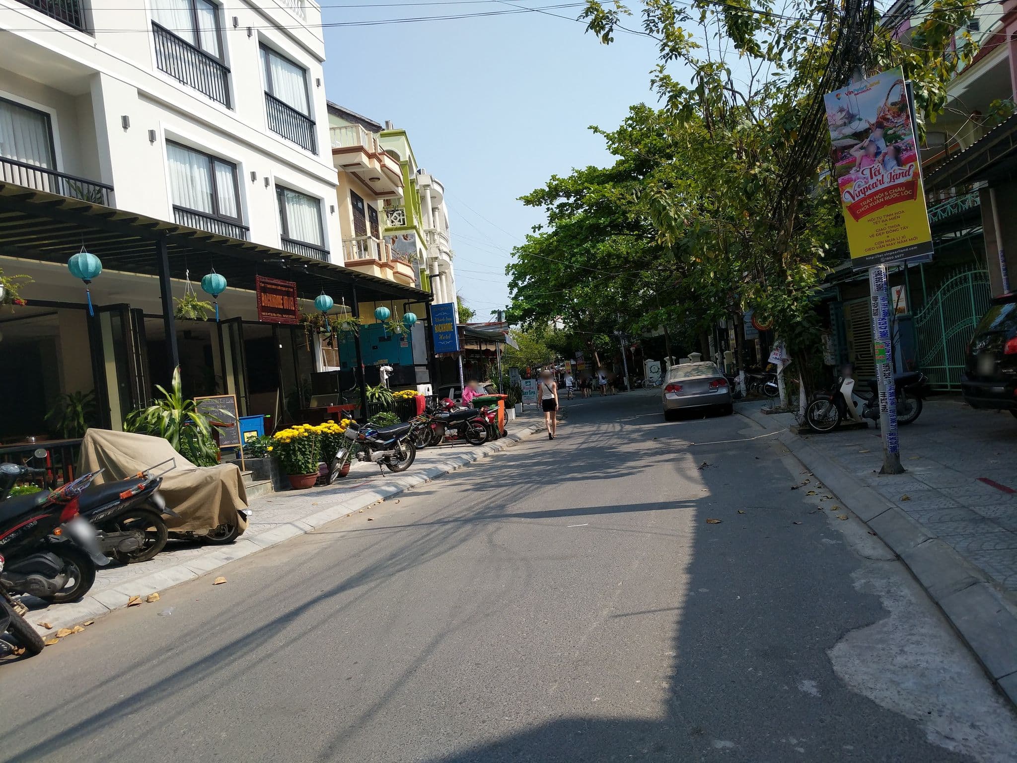 Street view near Backhome Hostel, Hoi An