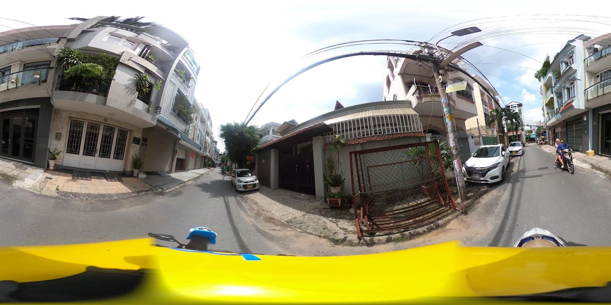 Street view near Khách Sạn Thanh Tùng, Ho Chi Minh City — © bemaps3_sg (CC BY-SA · Mapillary)