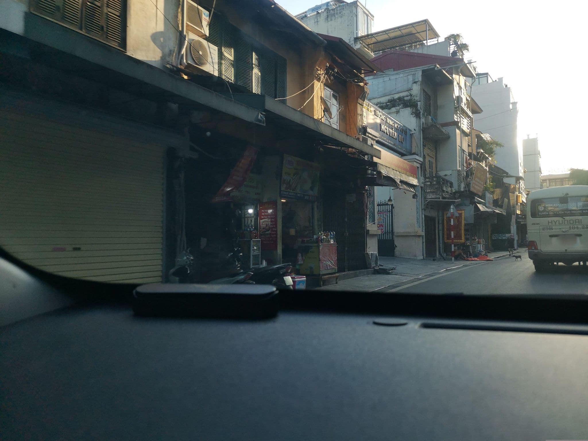 Street view near Khách Sạn Hằng My, Hoàn Kiếm
