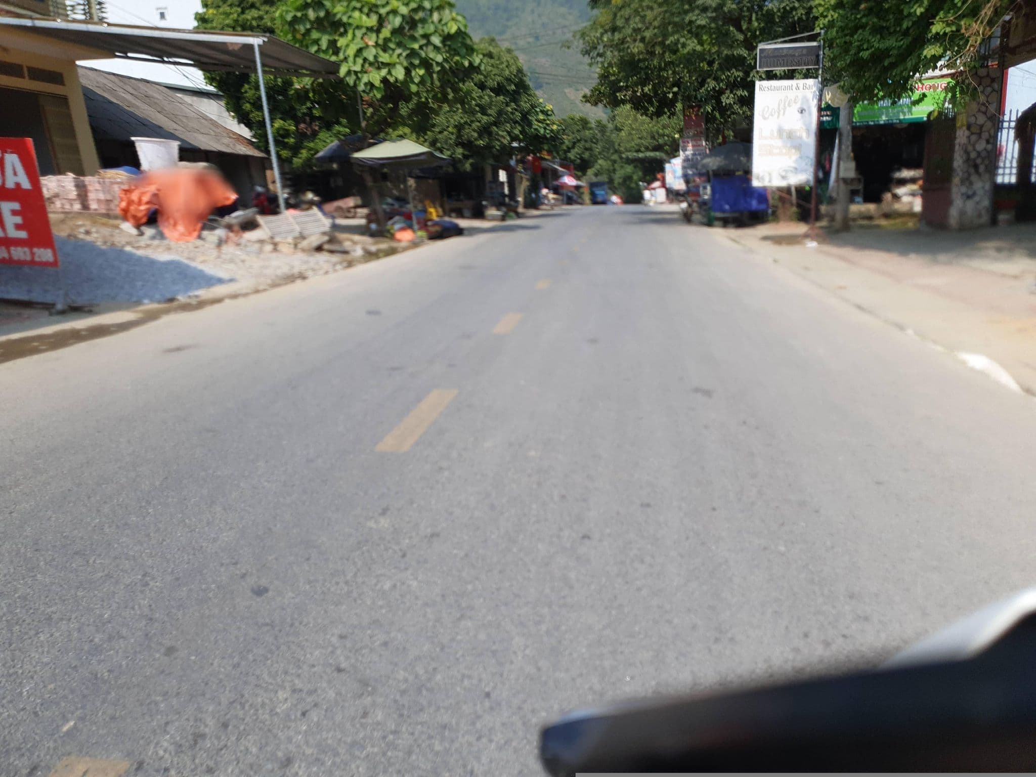 Street view near Muong Homestay and Restaurant, Thị Trấn Yên Minh — © russmcd (CC BY-SA · Mapillary)