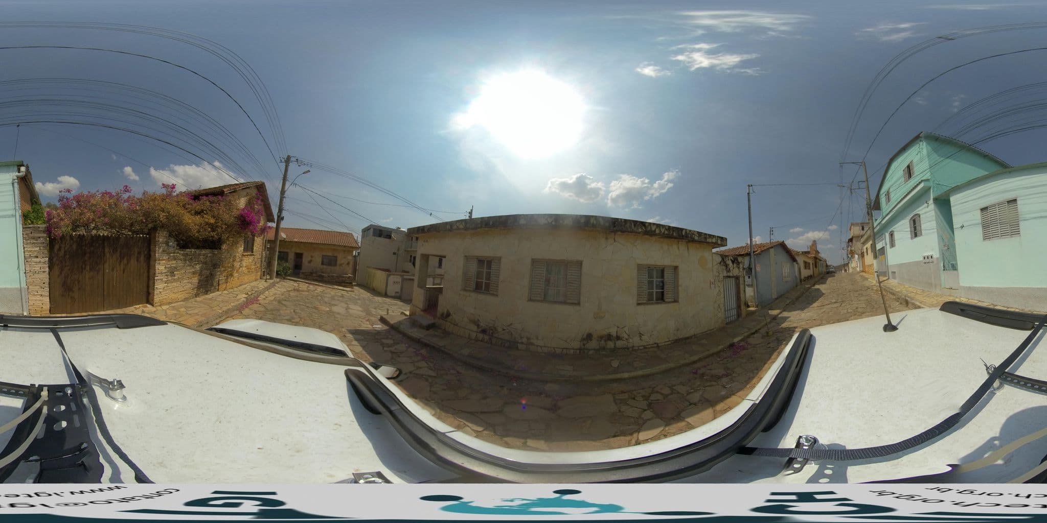 Street view near Casa do Jow, São Thomé das Letras — © guigandra (CC BY-SA · Mapillary)