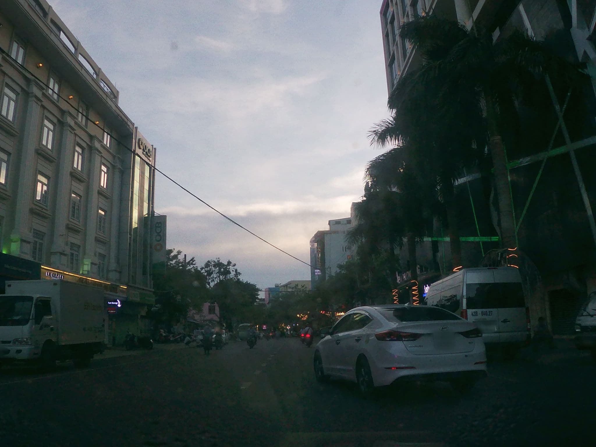 Street view near New Orient Hotel, Da Nang — © congduy (CC BY-SA · Mapillary)