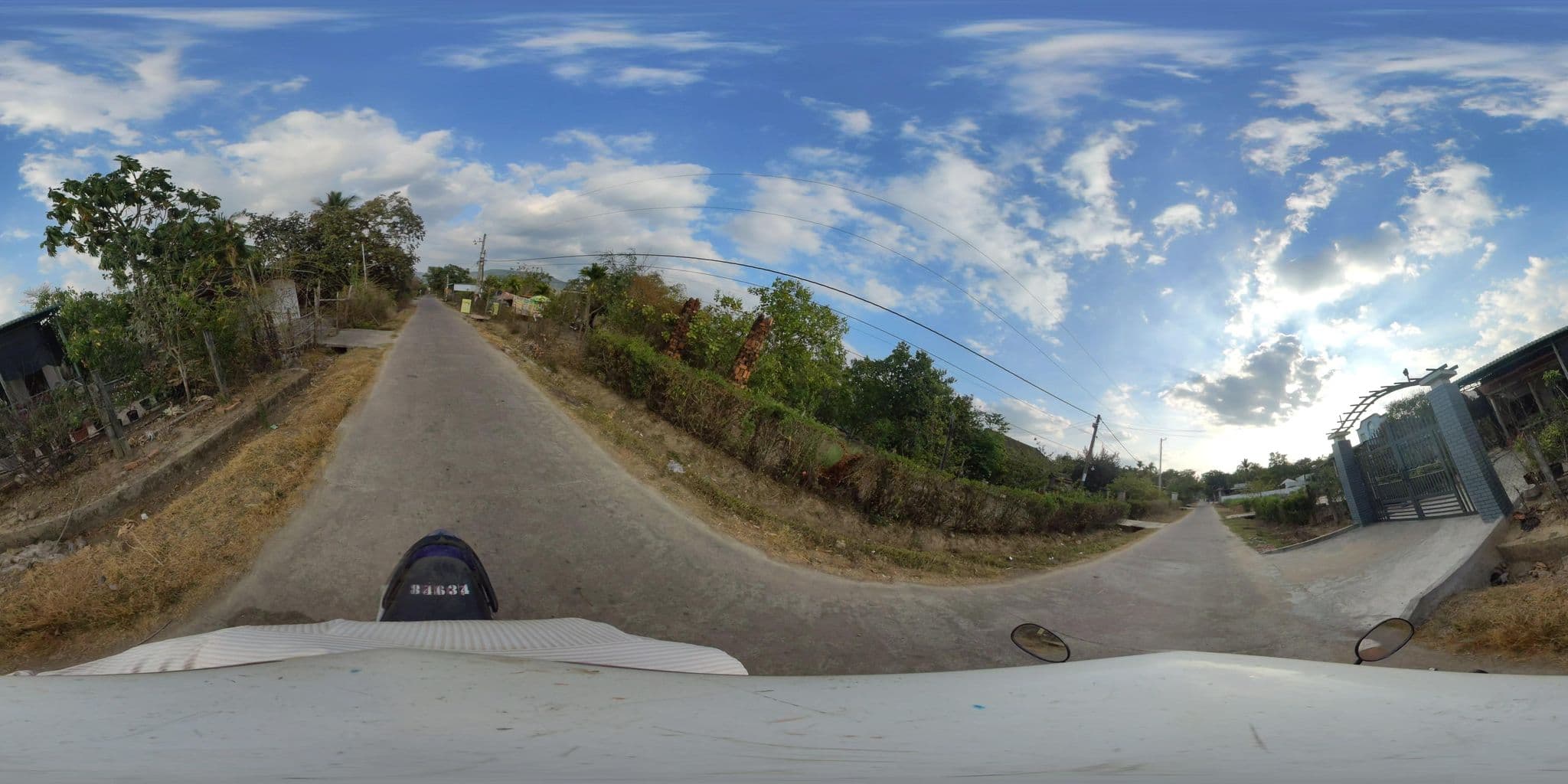 Street view near Lê Văn Lộc, Bảo Lộc — © LANG-THANG-KHAP-PHO (CC BY-SA · Mapillary)