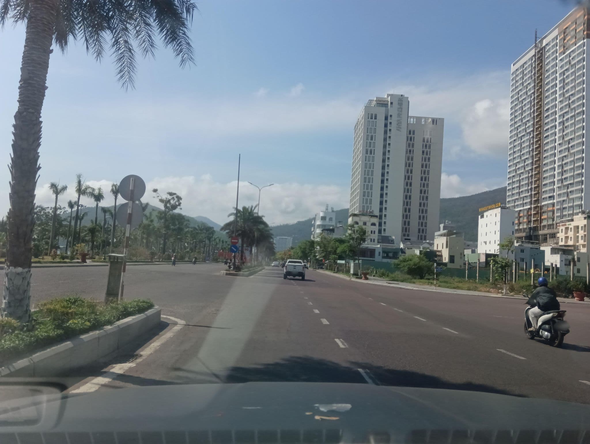 Street view near FLC City Hotel, Qui Nhon — © builangbat (CC BY-SA · Mapillary)