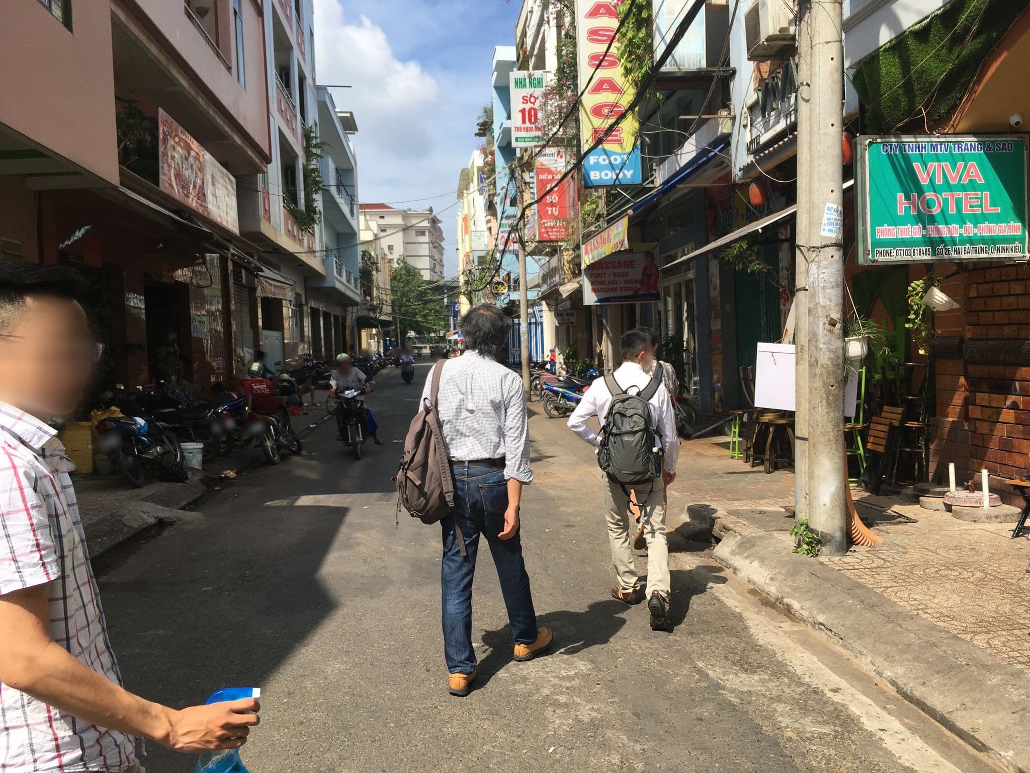 Street view near Nhà Khách Số 10, Cần Thơ
