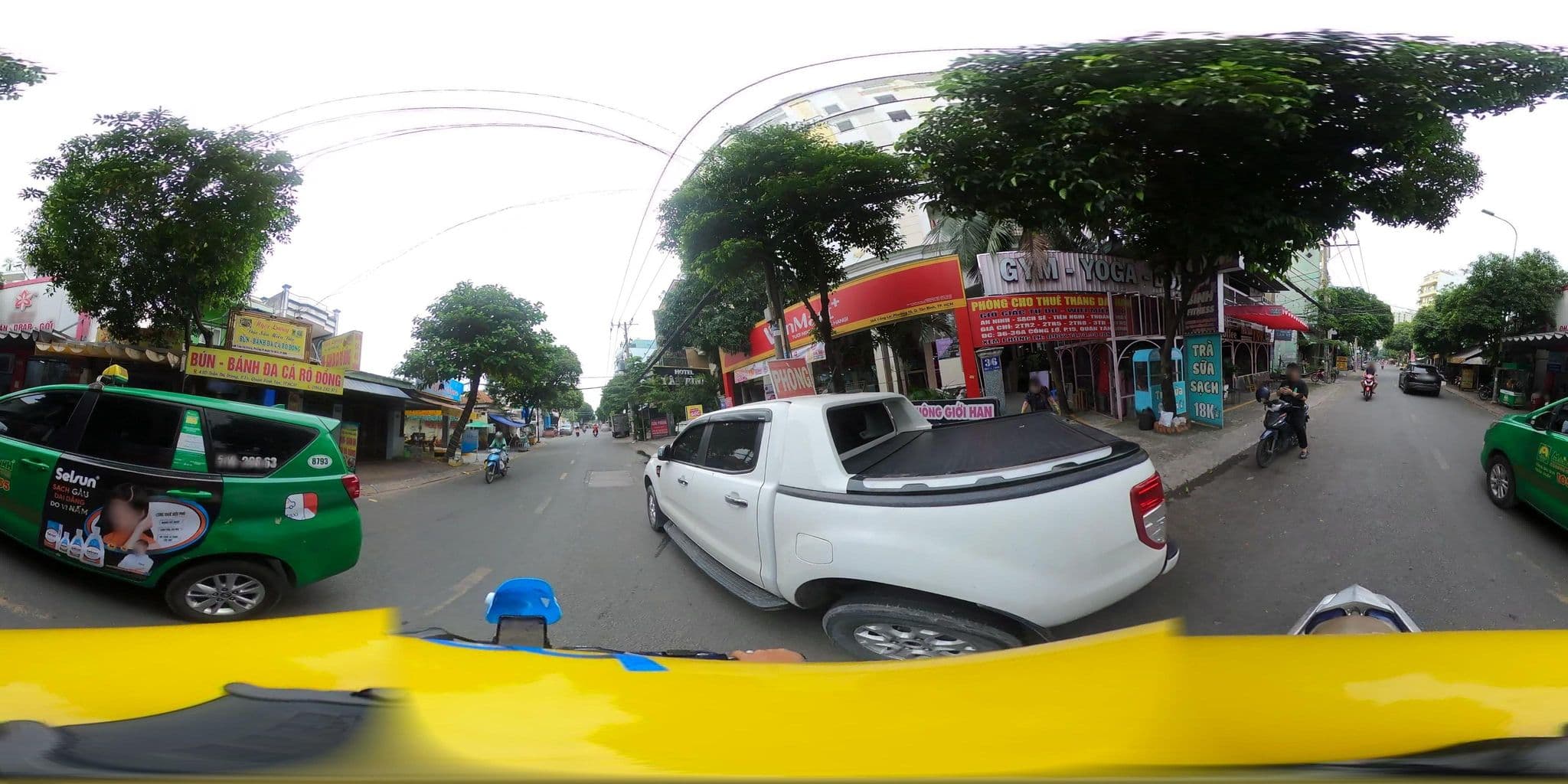 Street view near Khách Sạn Tân Bình, Ho Chi Minh City — © bemaps3_sg (CC BY-SA · Mapillary)