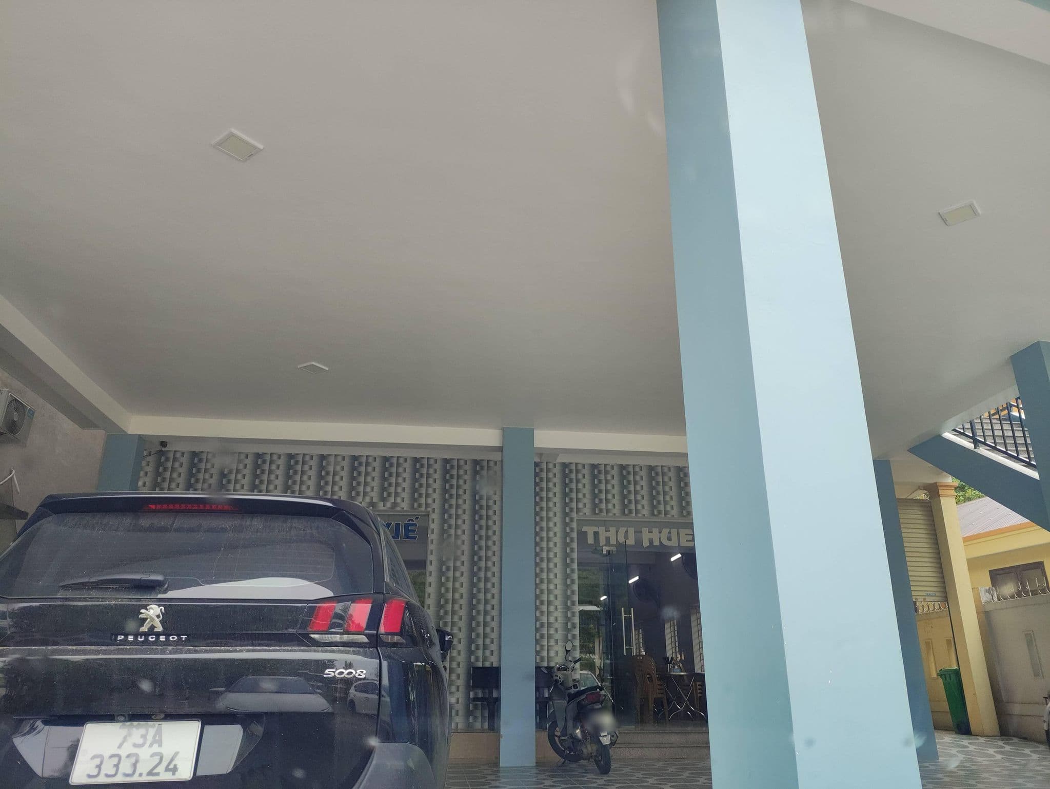 Street view near Trung Đức hotel, Xuân Sơn — © hn_right_1 (CC BY-SA · Mapillary)