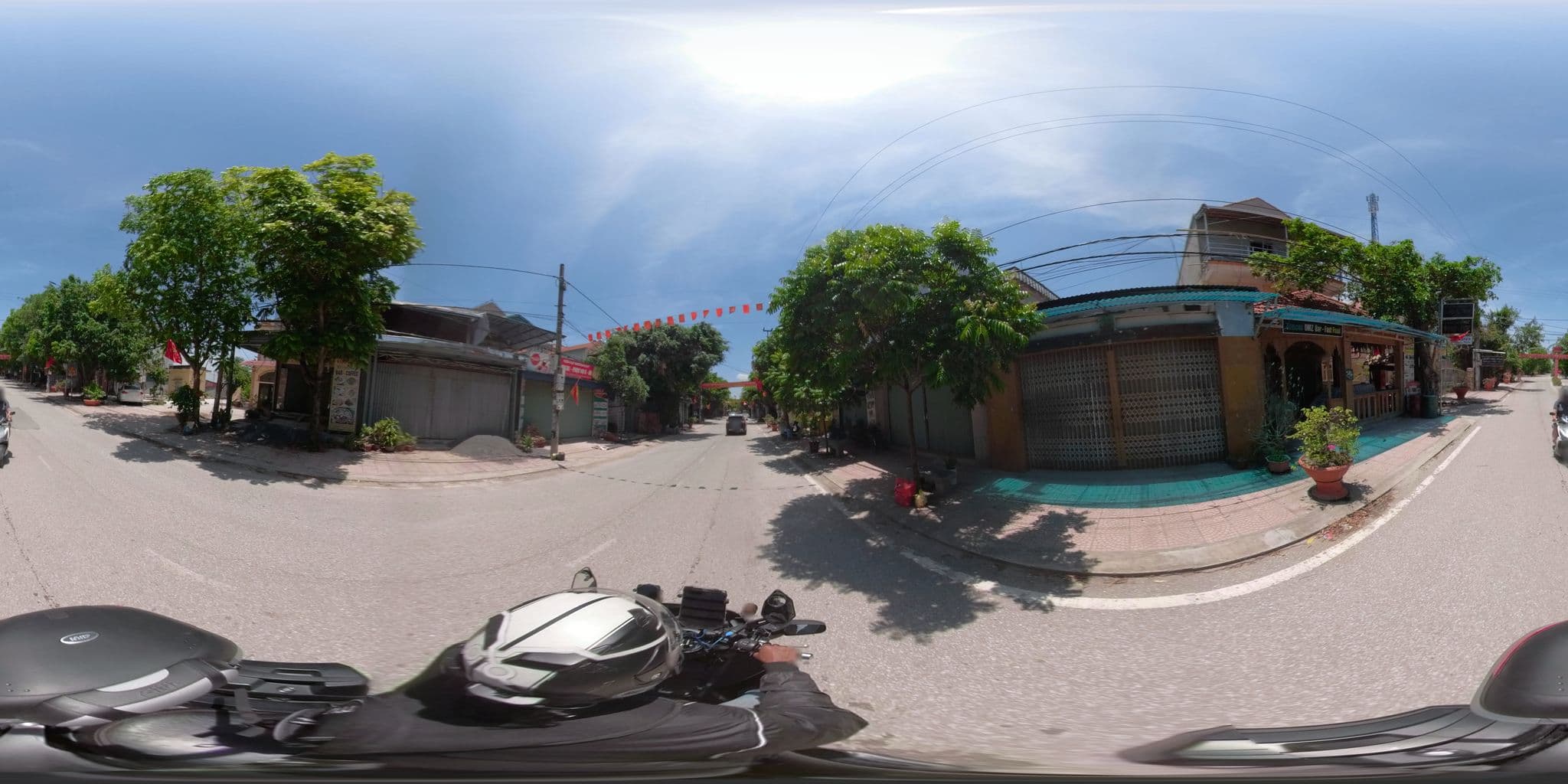 Street view near Tam Coc Golden Sun, Ninh Bình