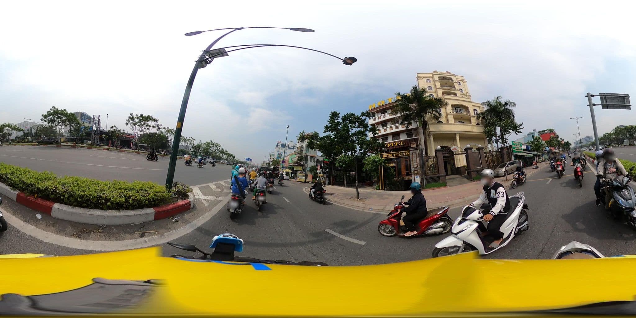 Street view near Khách Sạn Thiên Hồng Phúc, Bình Thạnh — © bemaps3_sg (CC BY-SA · Mapillary)
