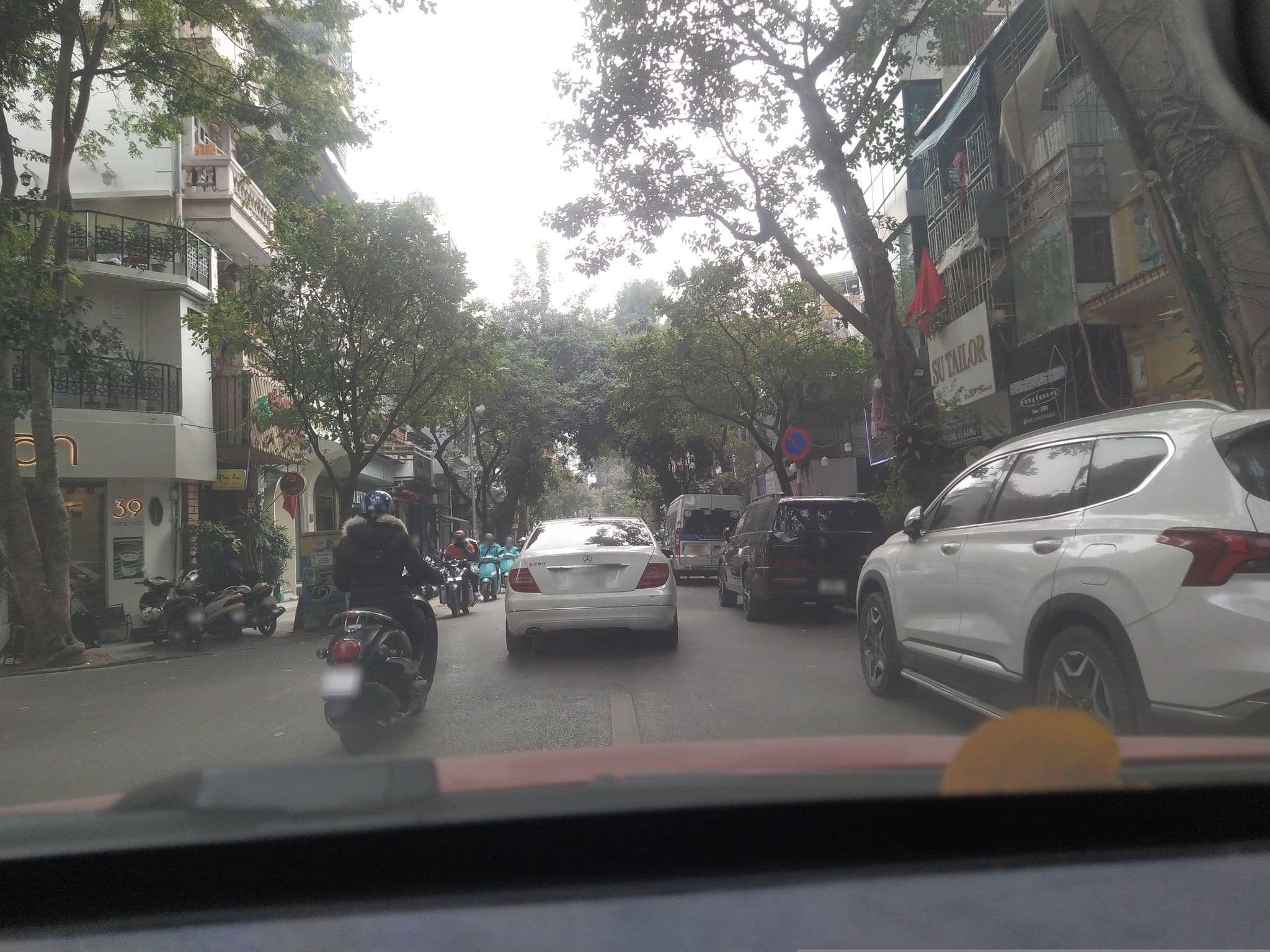 Street view near KS HANOI, Hoàn Kiếm