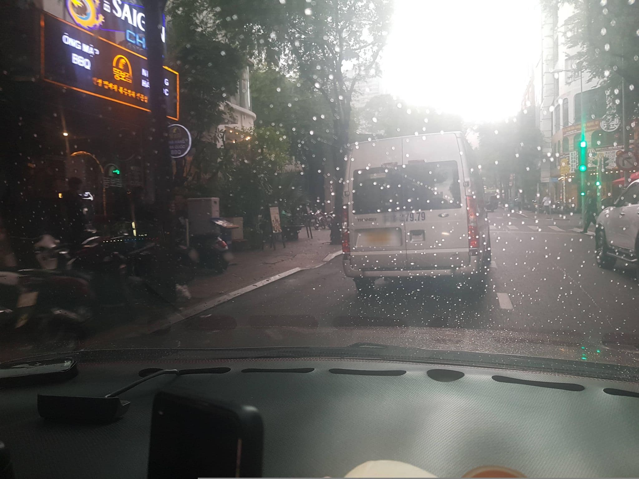 Street view near Azumaya Hotel Thái Văn Lung1, Quận Bốn