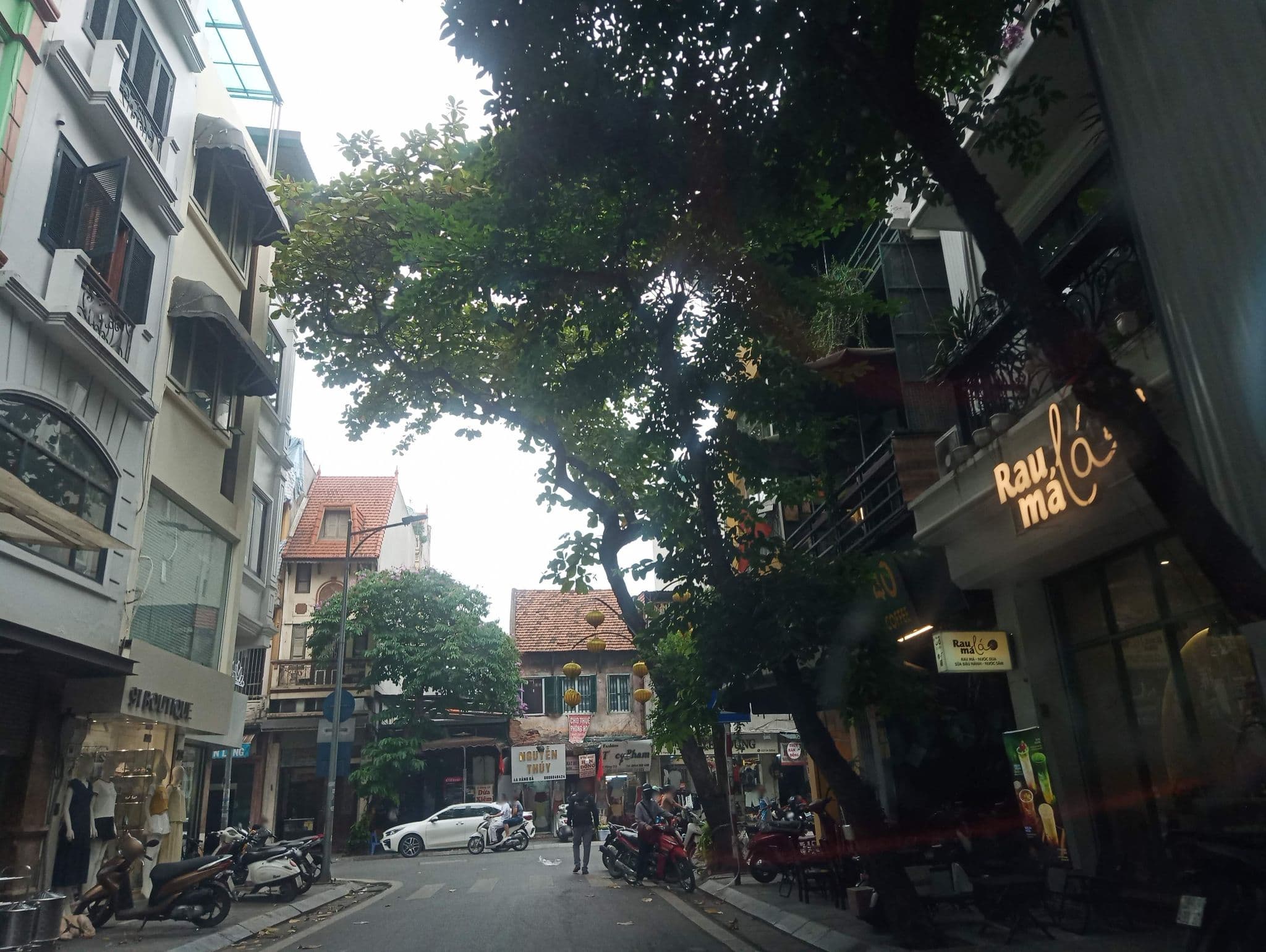 Street view near Carillon Boutique Hotel, Hoàn Kiếm