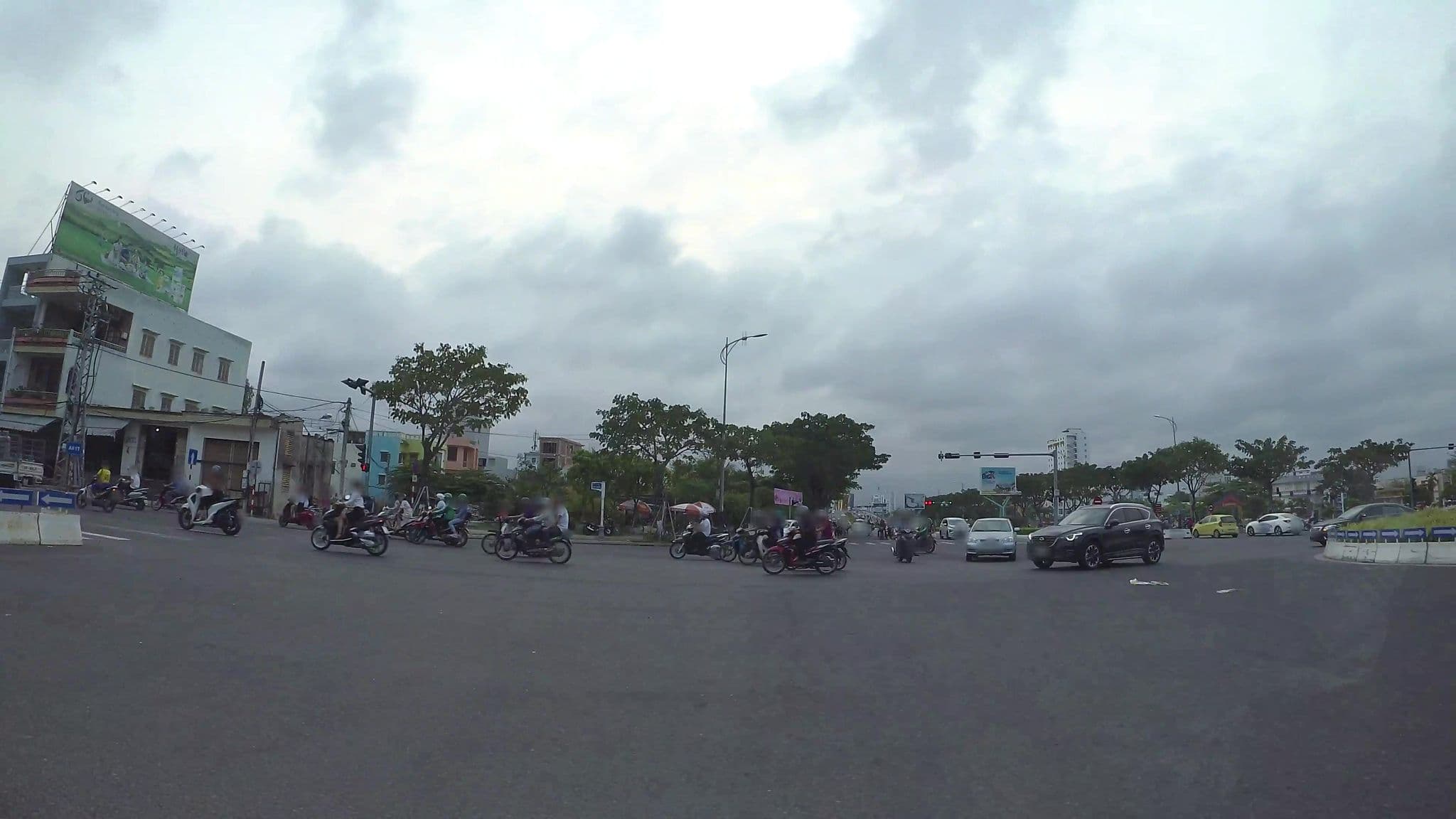 Street view near Madame Trang, Sơn Trà — © kaartcam (CC BY-SA · Mapillary)