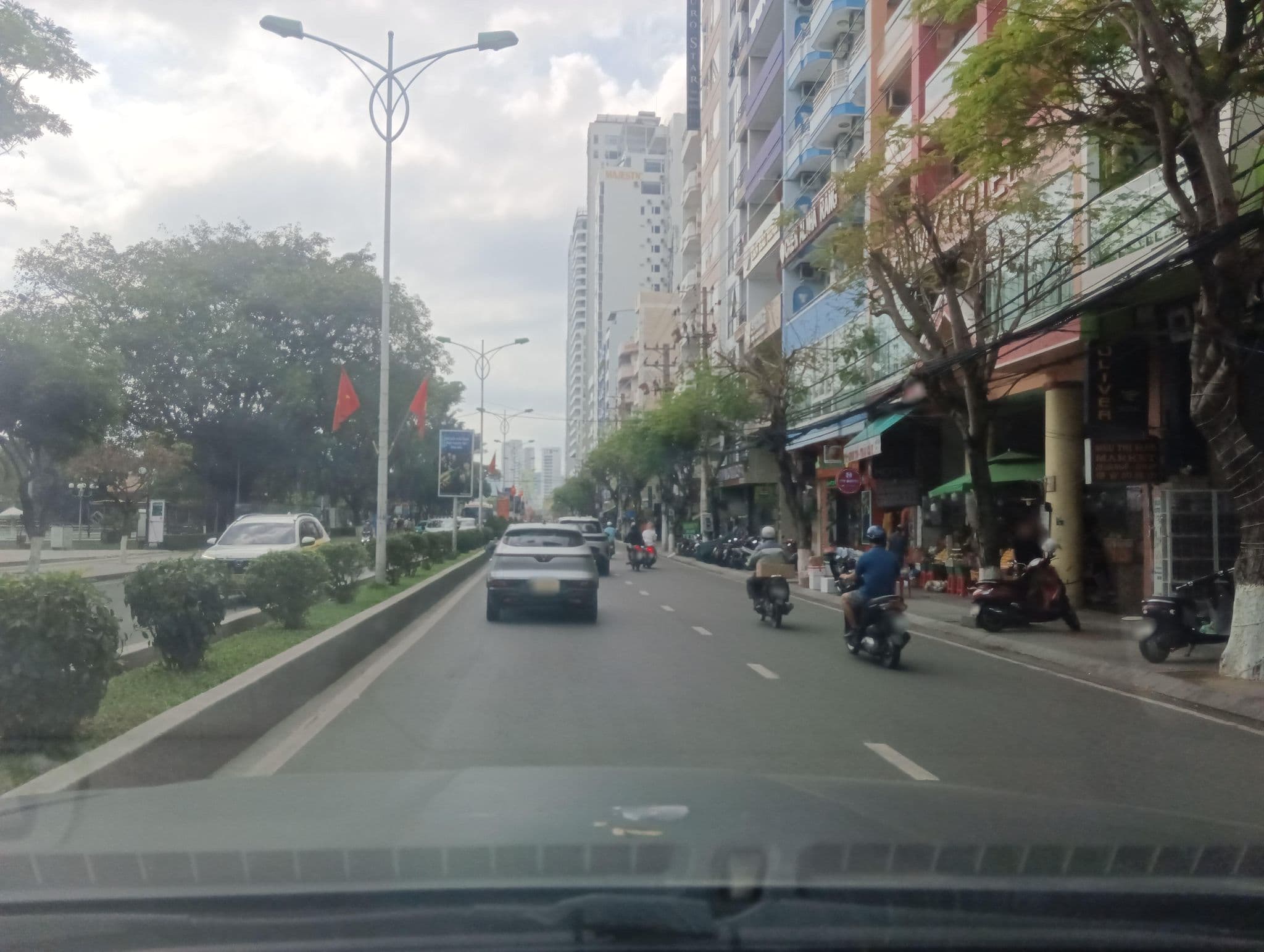 Street view near Oliver, Nha Trang