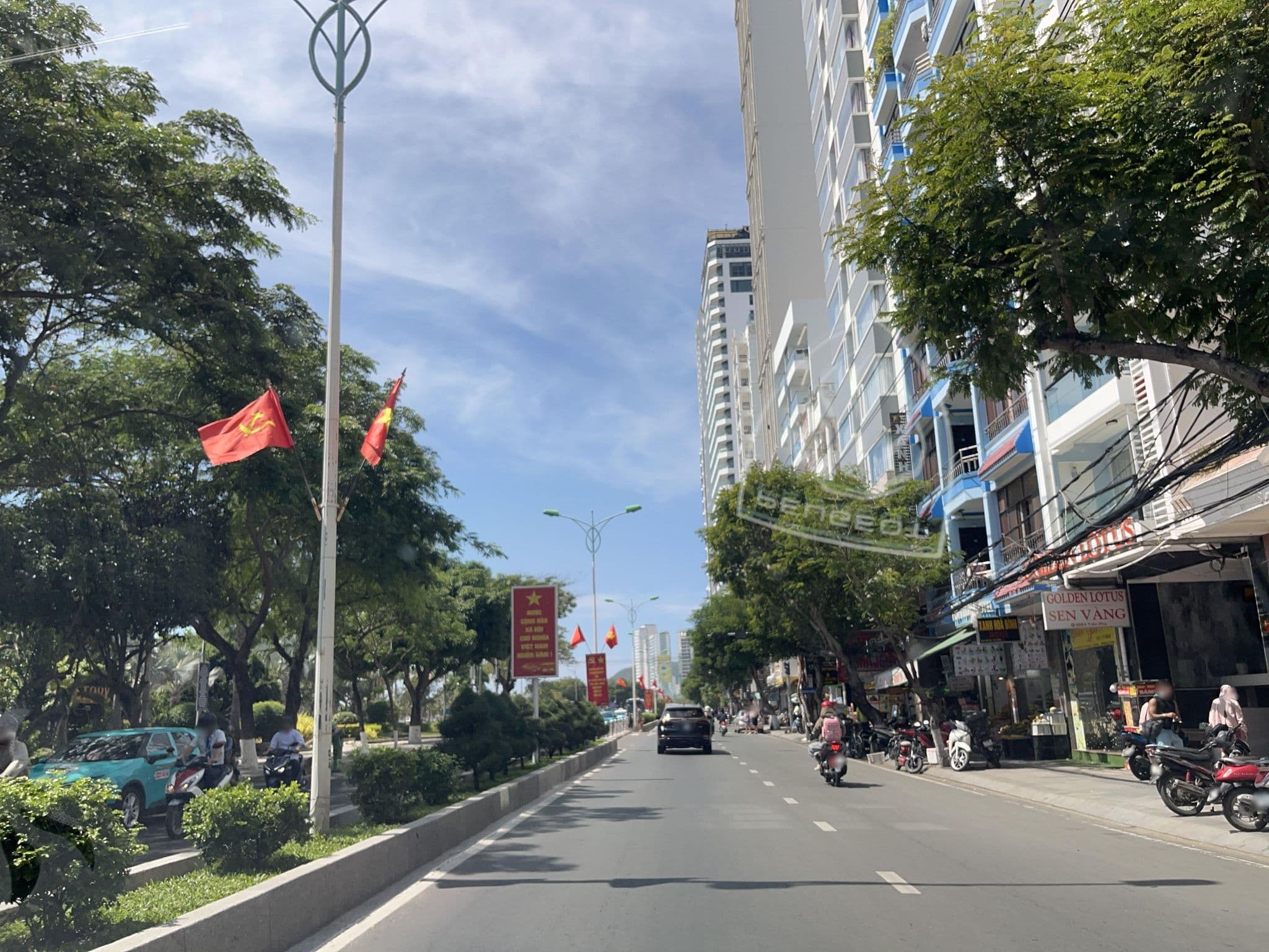 Street view near Manchester, Nha Trang — © DriveWithHoang (CC BY-SA · Mapillary)