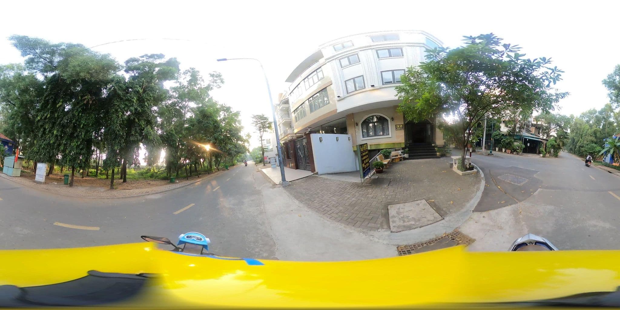 Street view near H & H Hotel, Quận Bốn