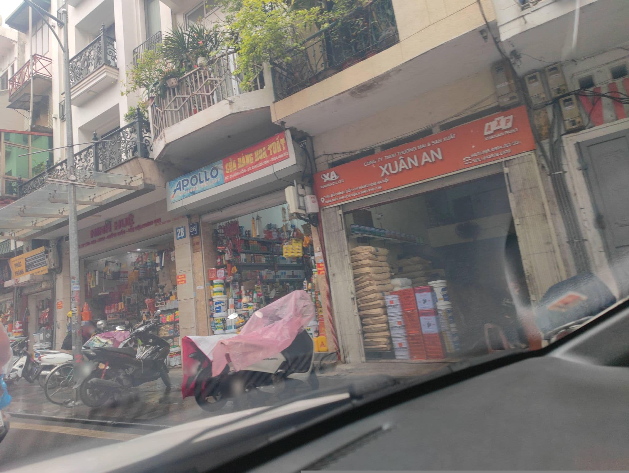 Street view near AMI Old Quarter hotel, Hoàn Kiếm