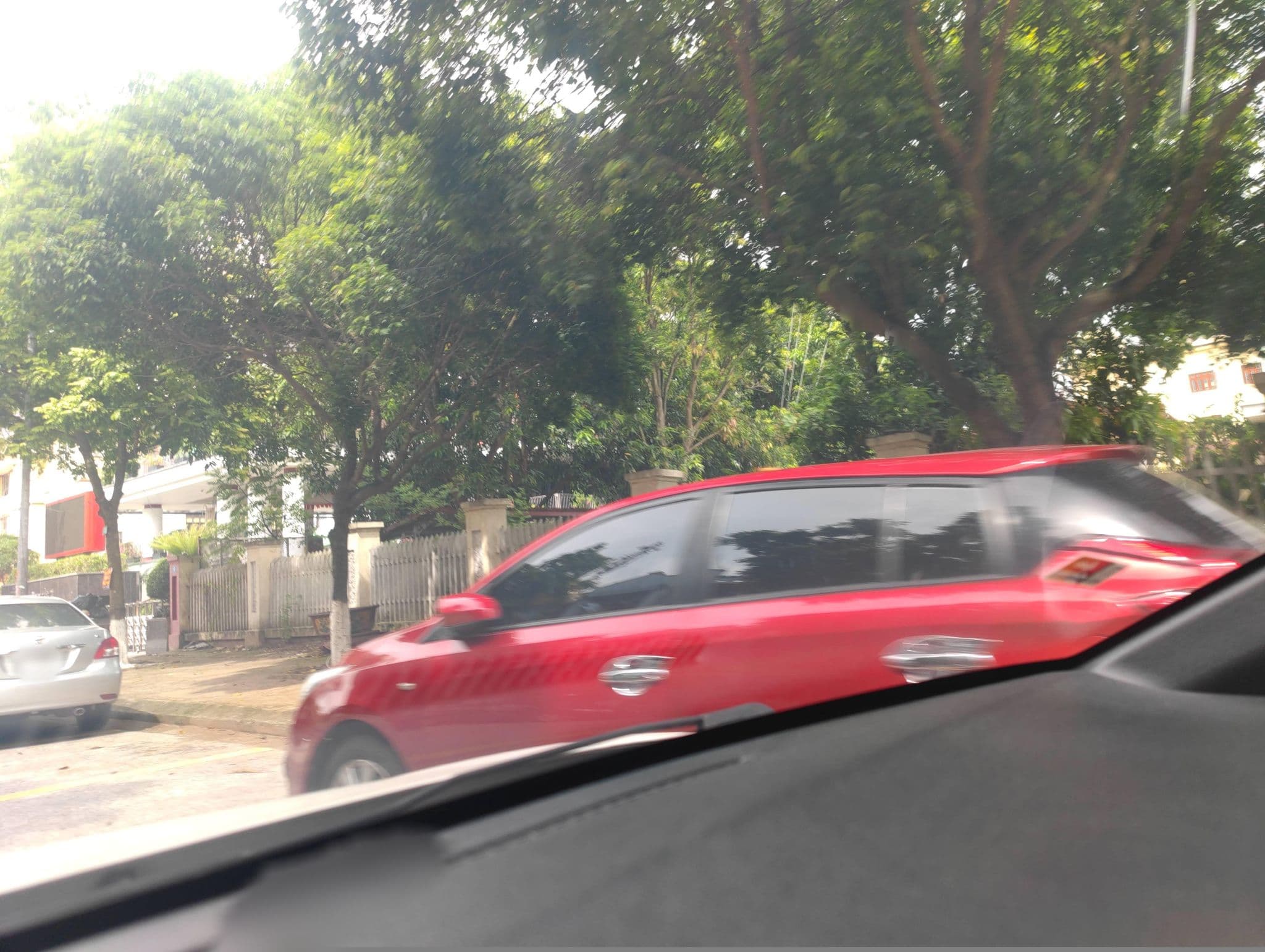 Street view near Nhà Nghỉ Giang Nam 1, Bắc Ninh — © hn_right_2 (CC BY-SA · Mapillary)