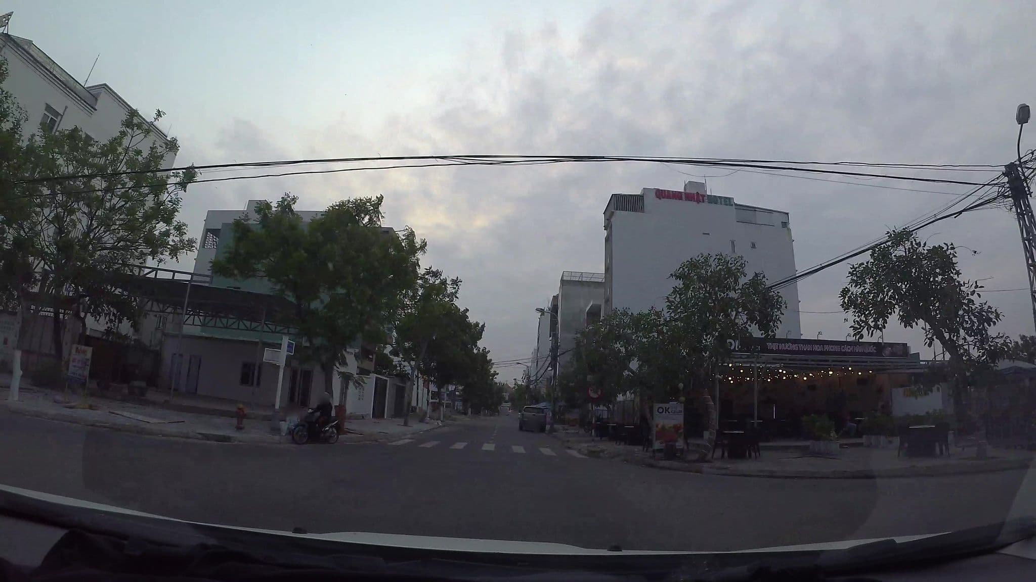 Street view near Topaz, Sơn Trà — © kaartcam (CC BY-SA · Mapillary)