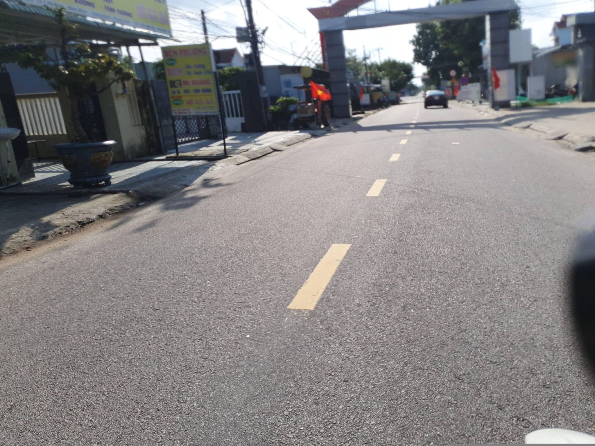 Street view near Thuấn Huê Boutique Hotel, Hoi An