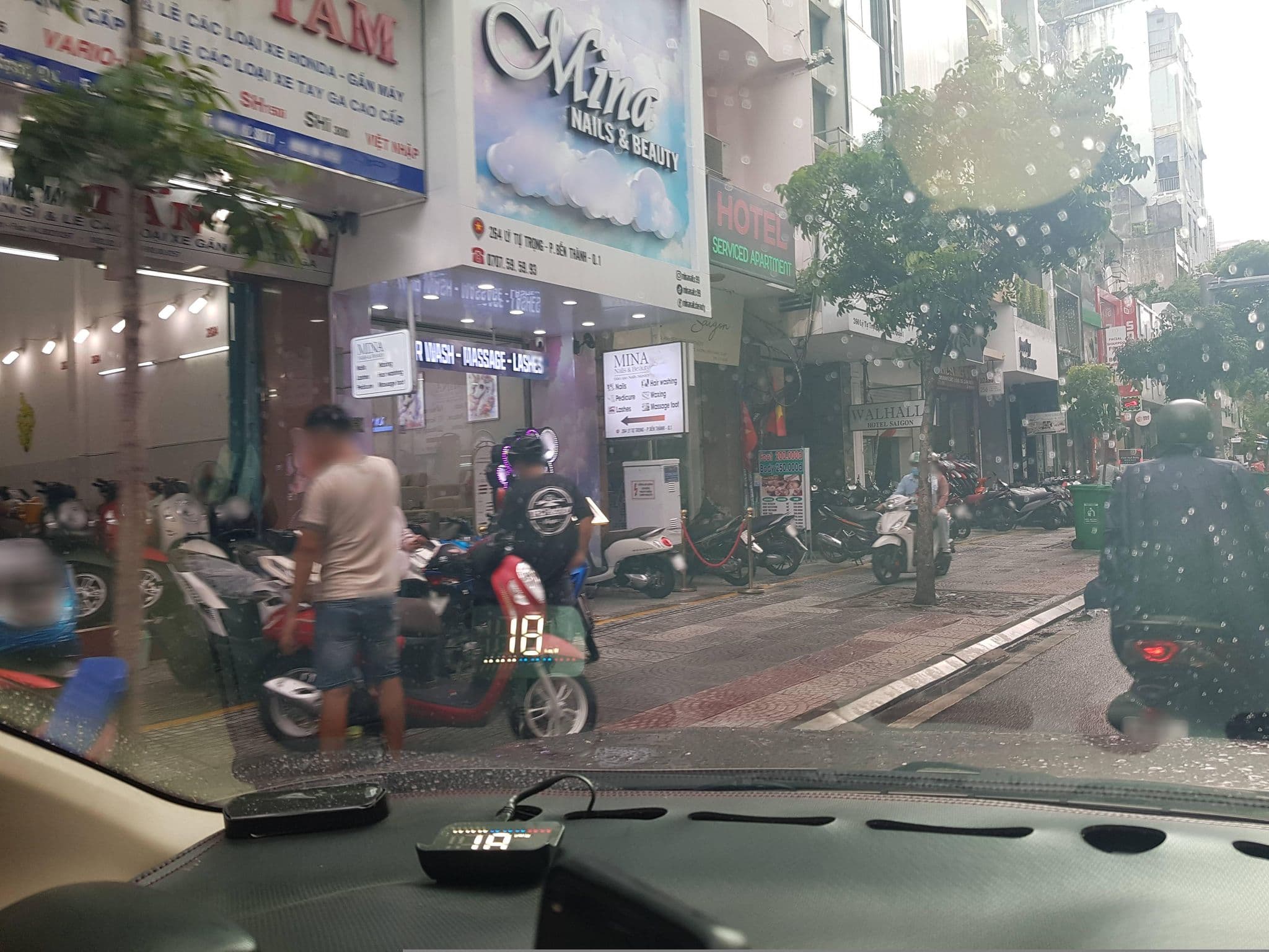 Street view near Annie House, Quận Ba