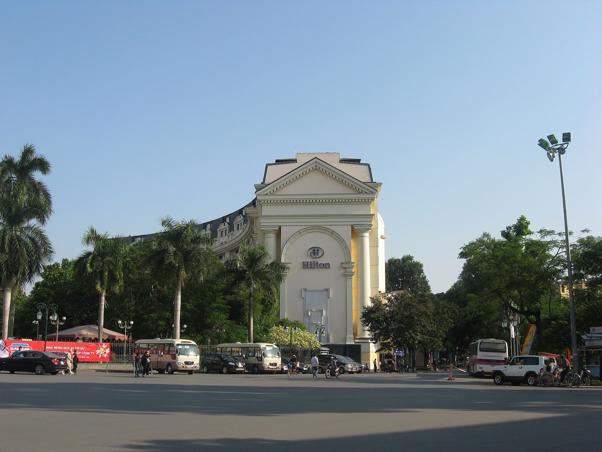 Hilton Hanoi Opera (via Wikimedia Commons, Public domain)