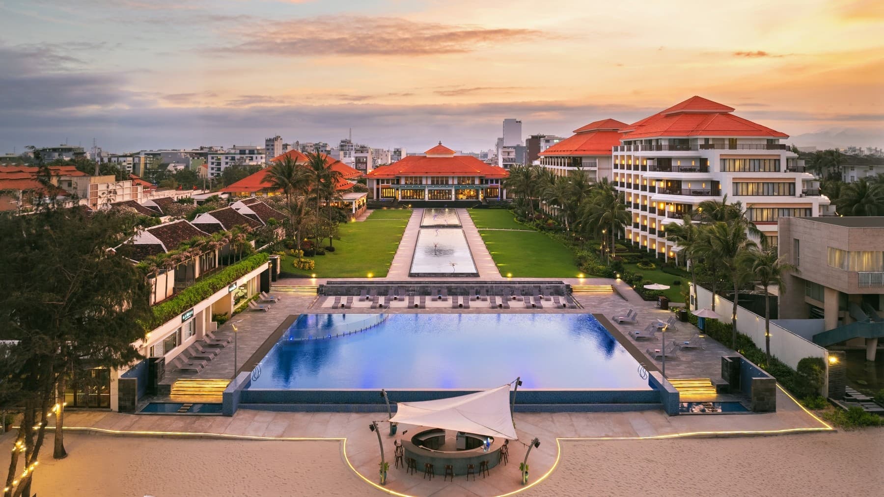Pullman Beach Resort, Sơn Trà