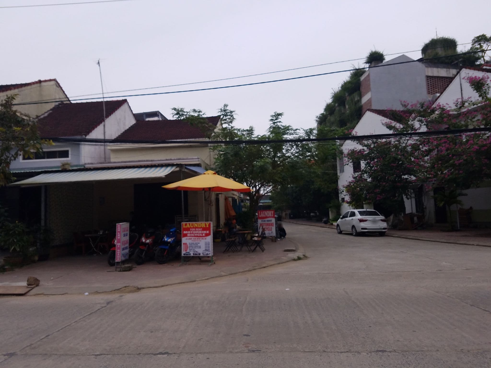 Street view near Retreat, Hoi An